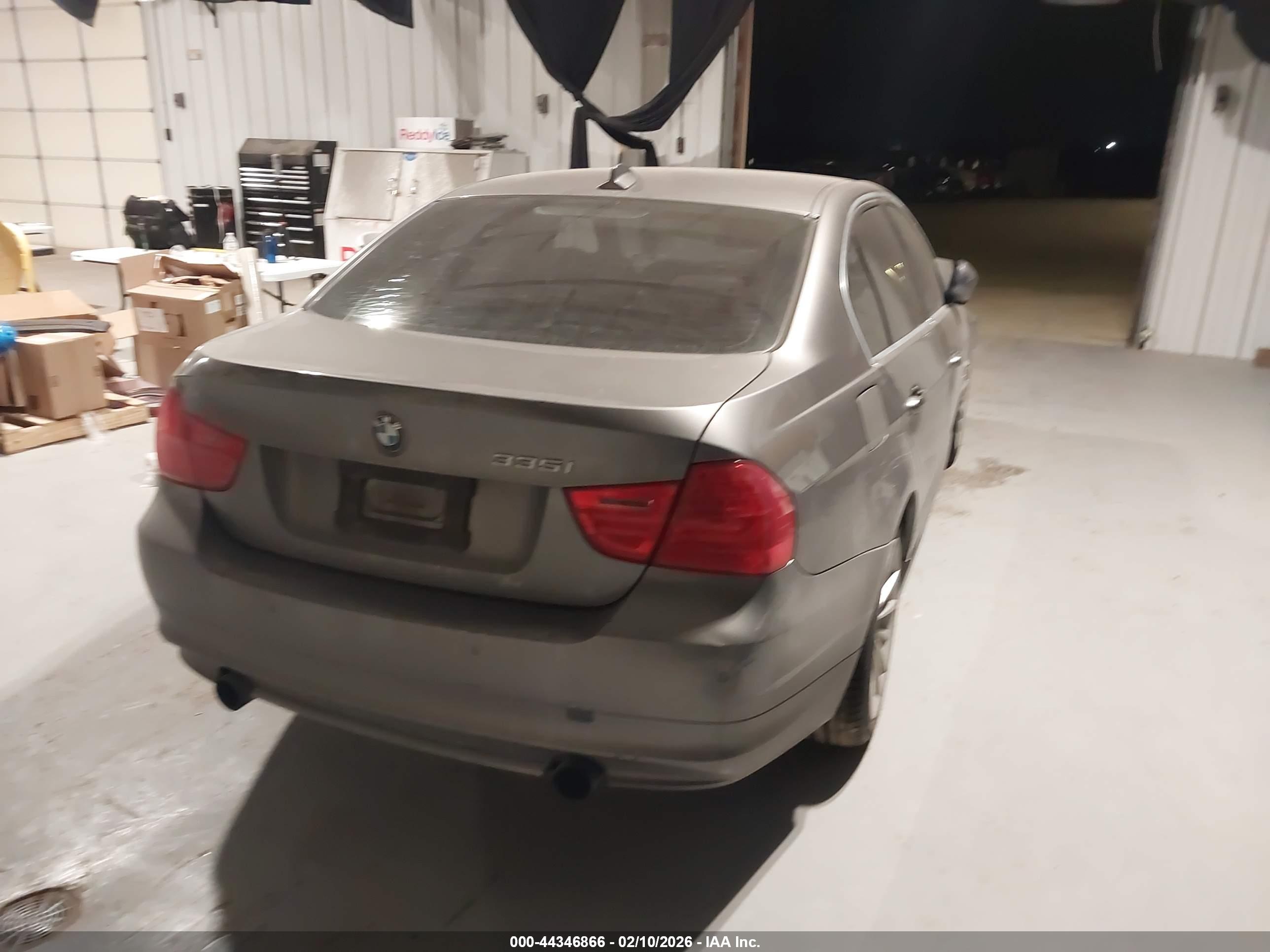 BMW 335I image 4