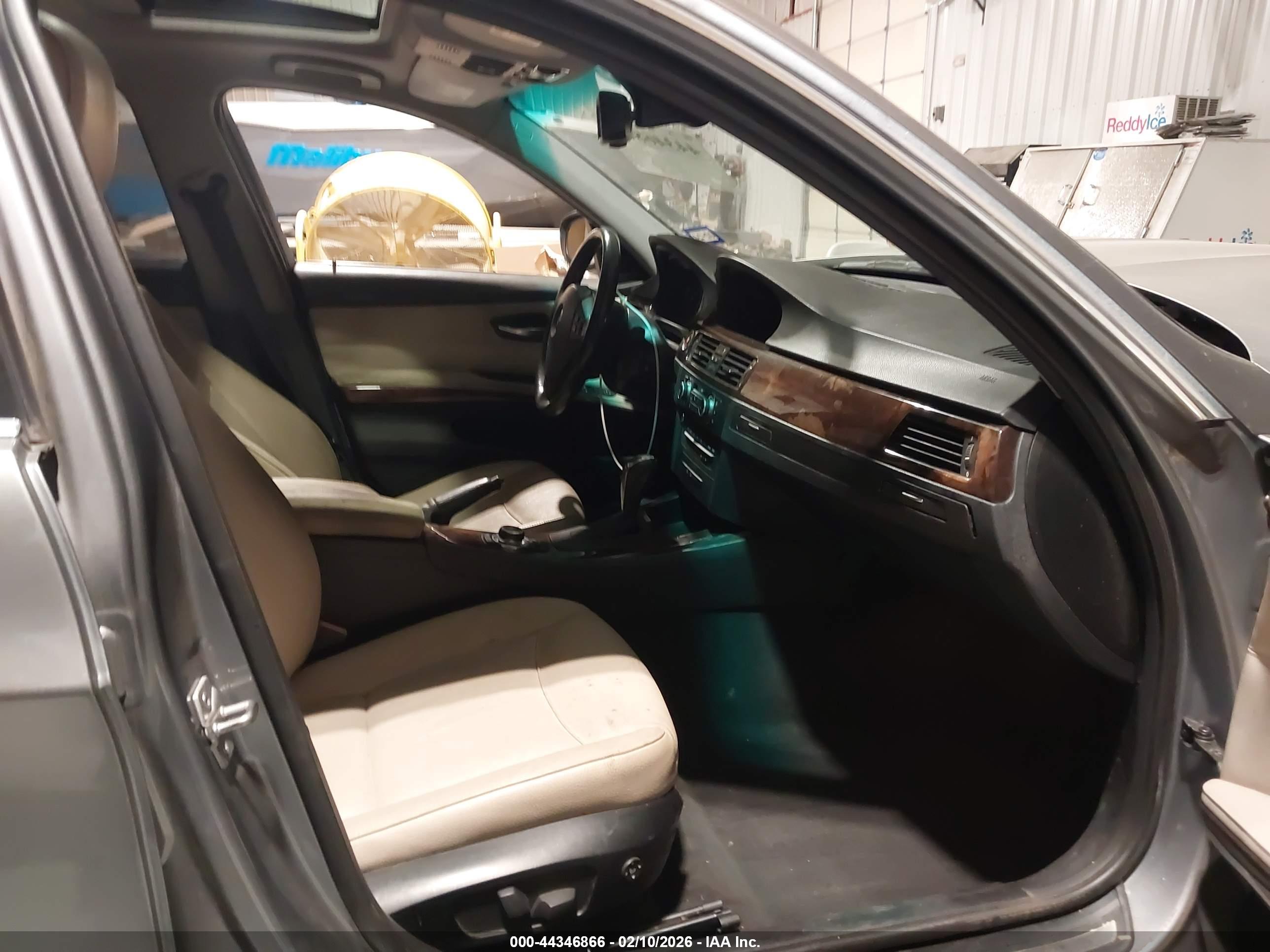 BMW 335I image 5