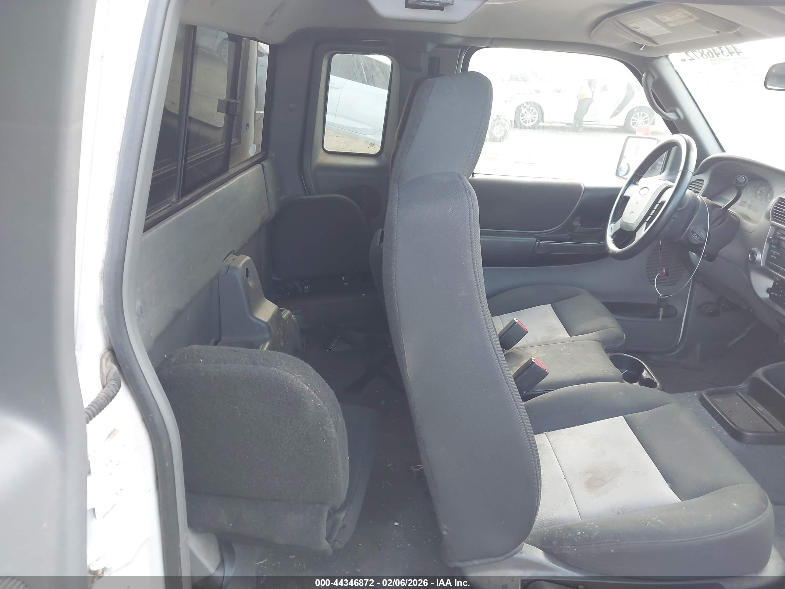 FORD RANGER image 8