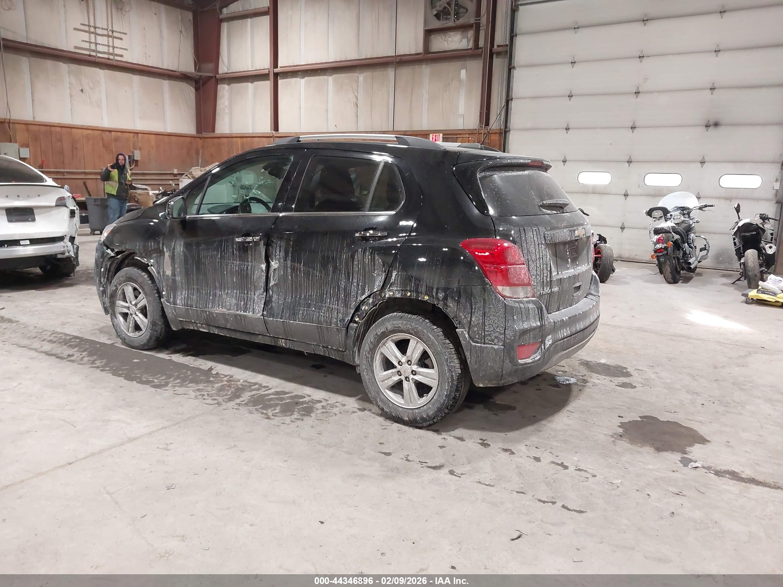 CHEVROLET TRAX image 3
