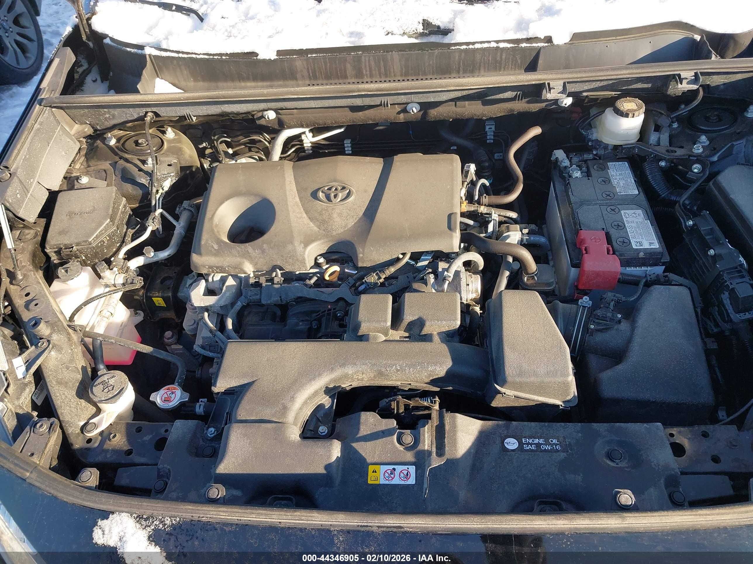 TOYOTA RAV4 image 10