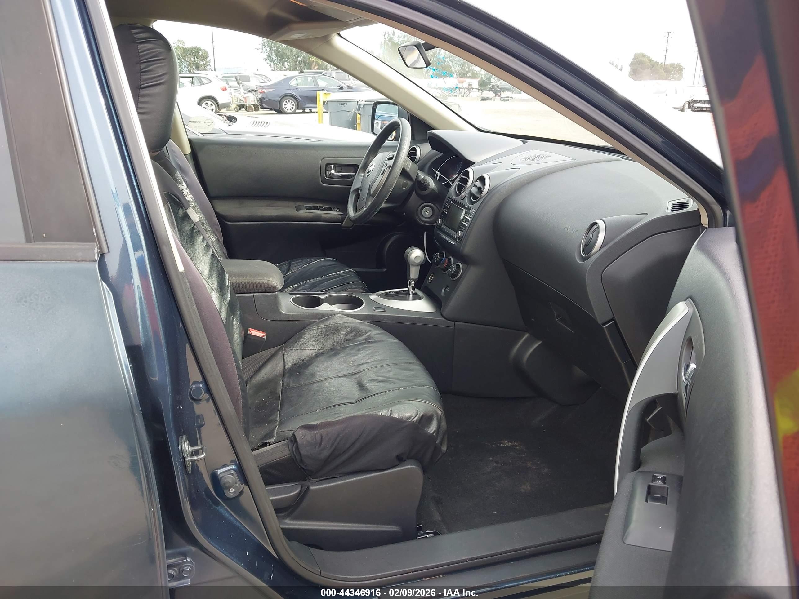 NISSAN ROGUE image 5