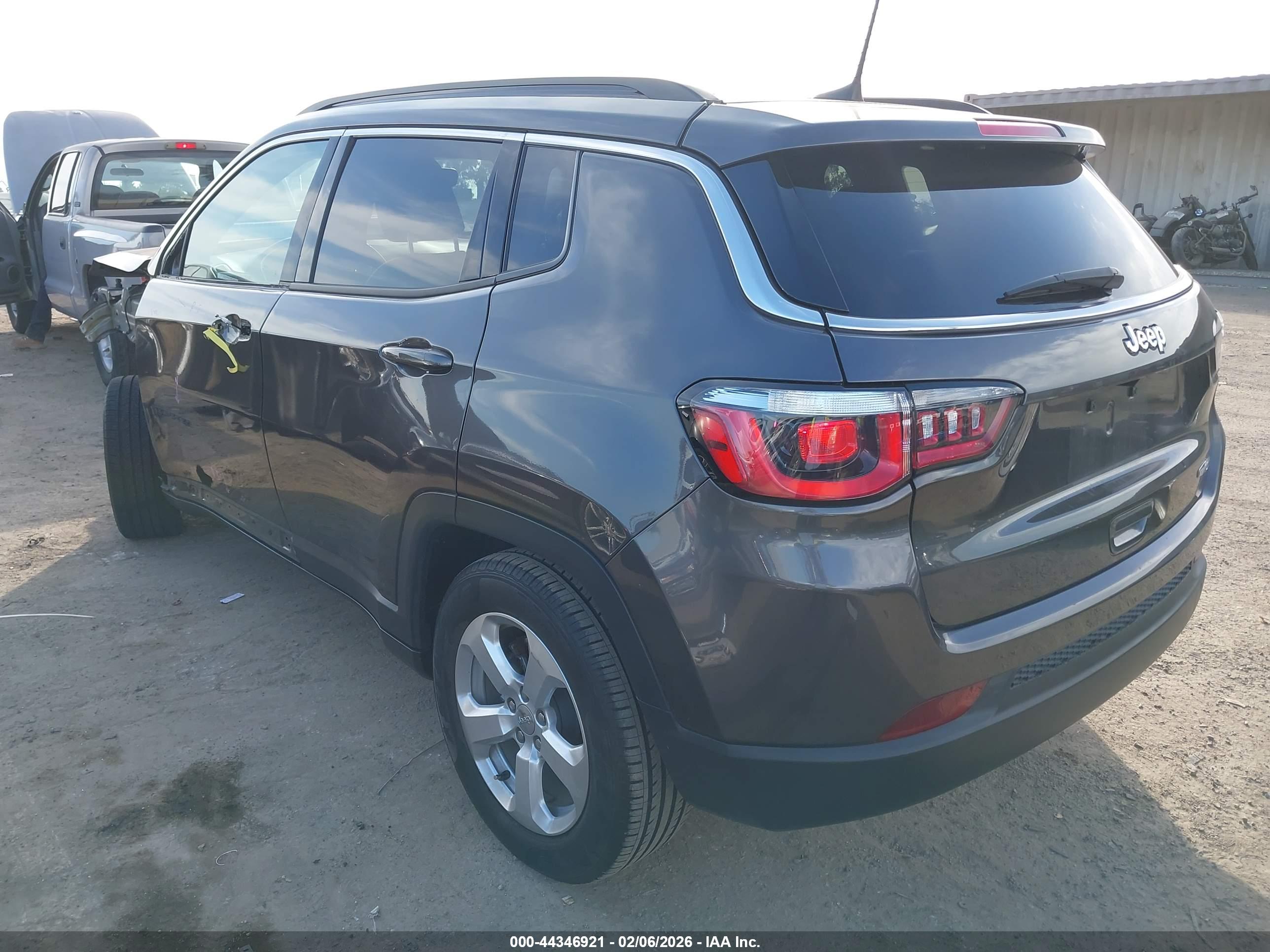 JEEP COMPASS image 3