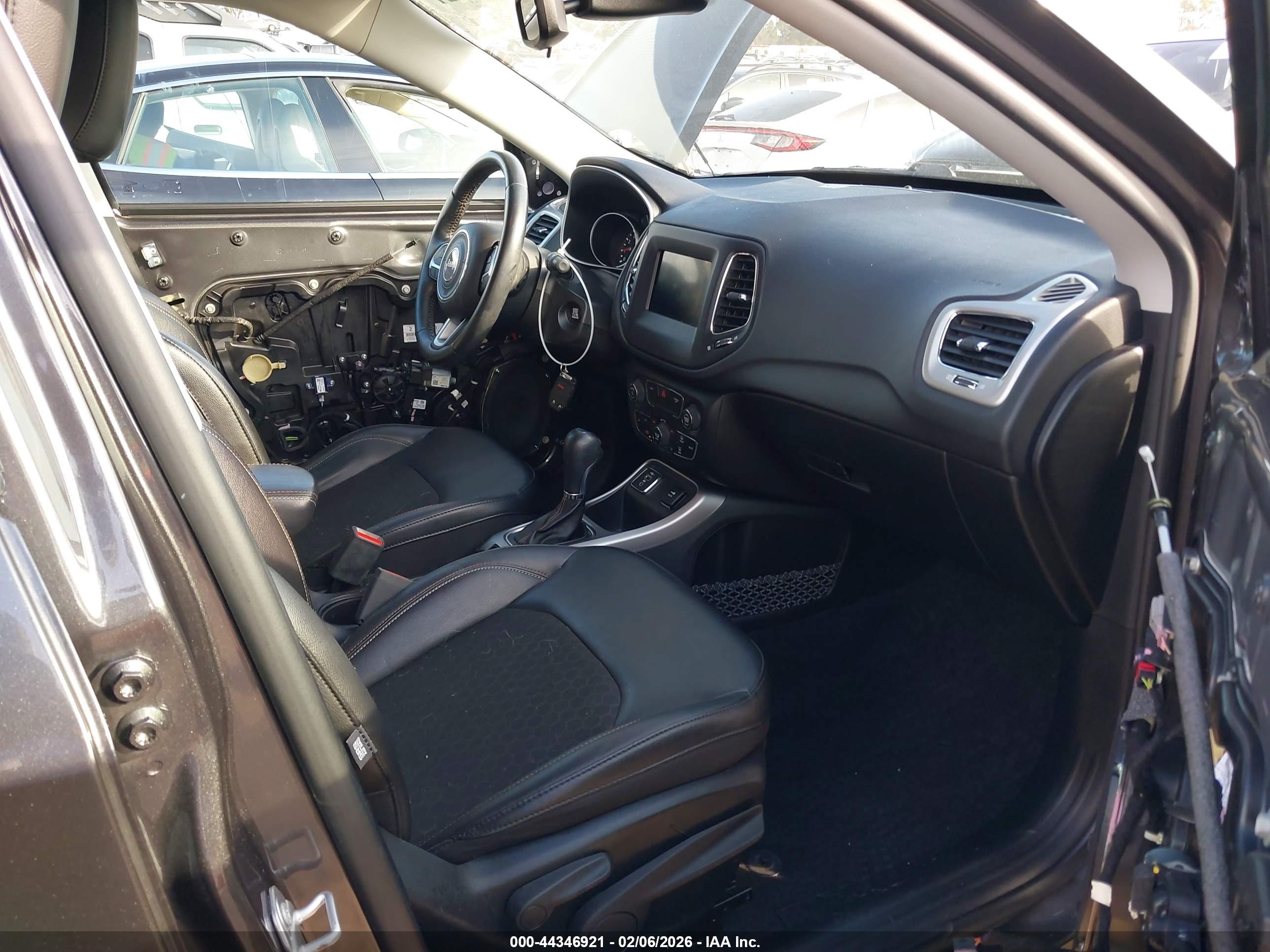 JEEP COMPASS image 5