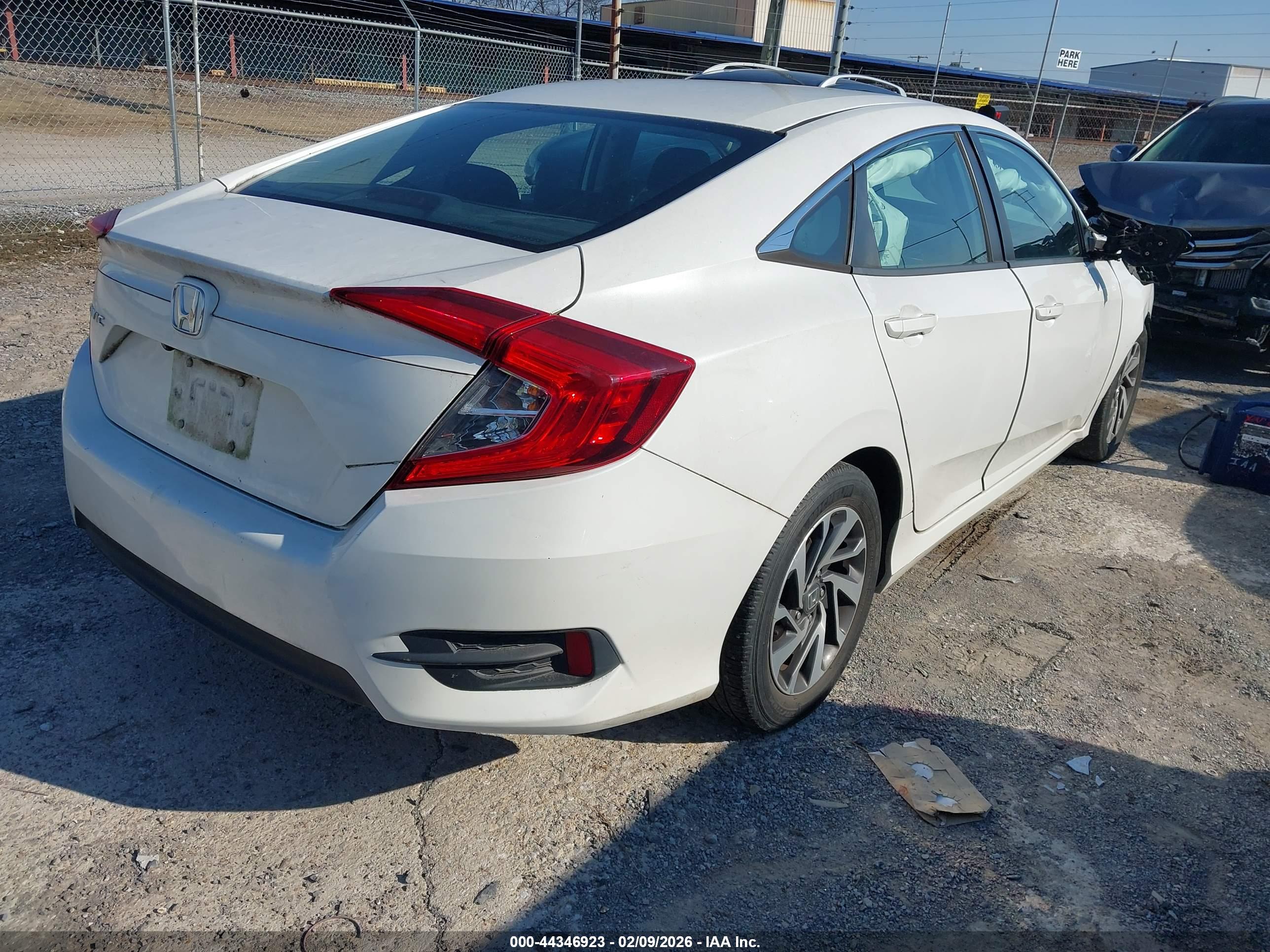 HONDA CIVIC image 4