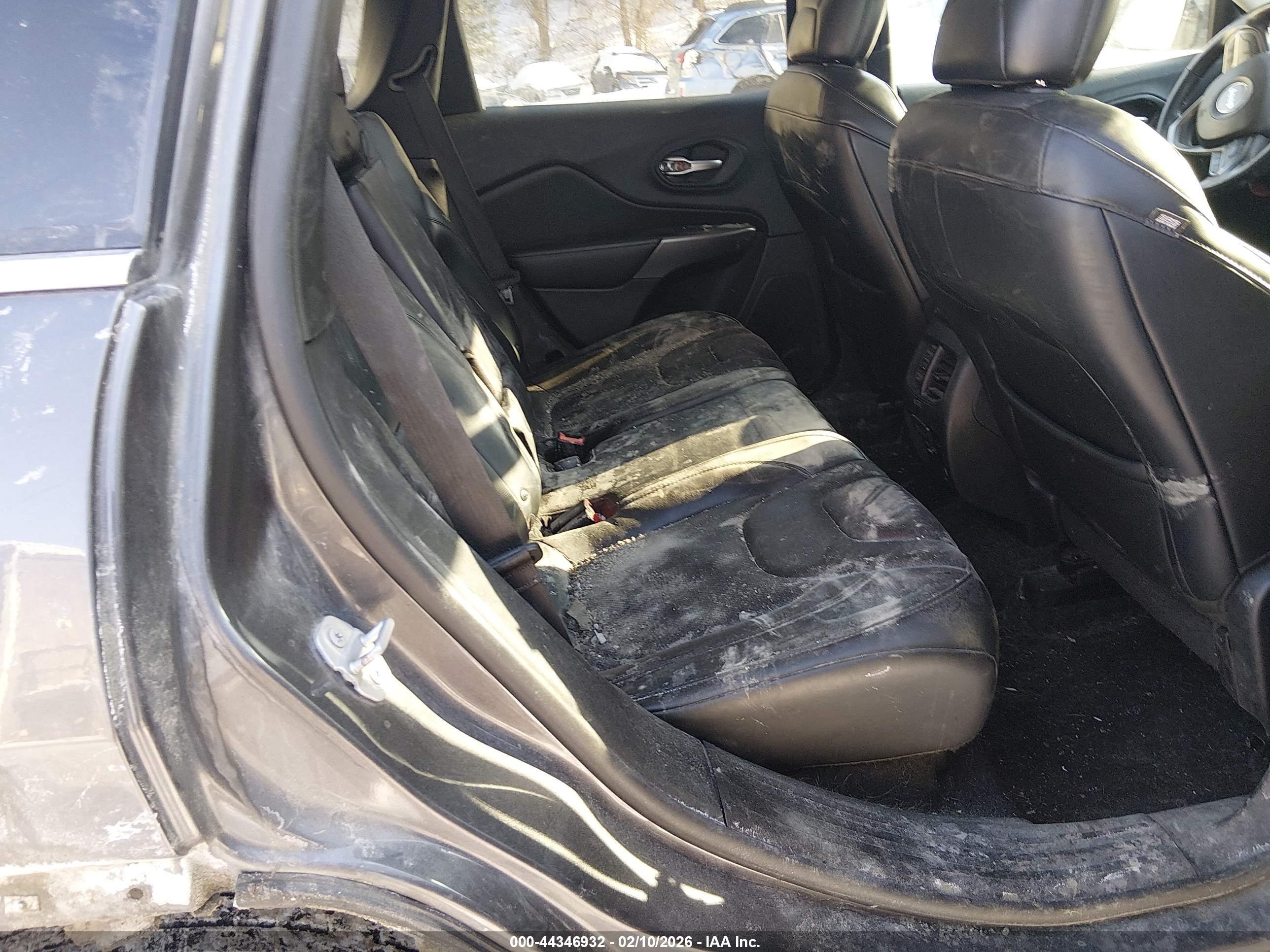 JEEP CHEROKEE image 8