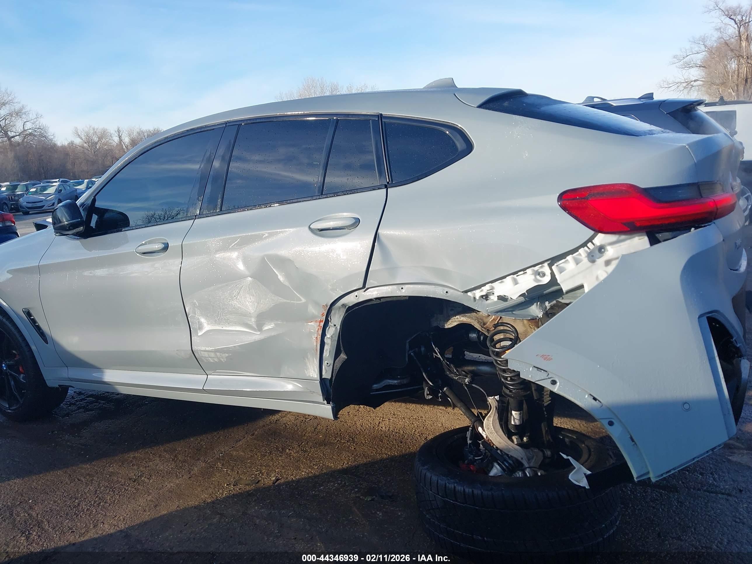 BMW X4 image 6