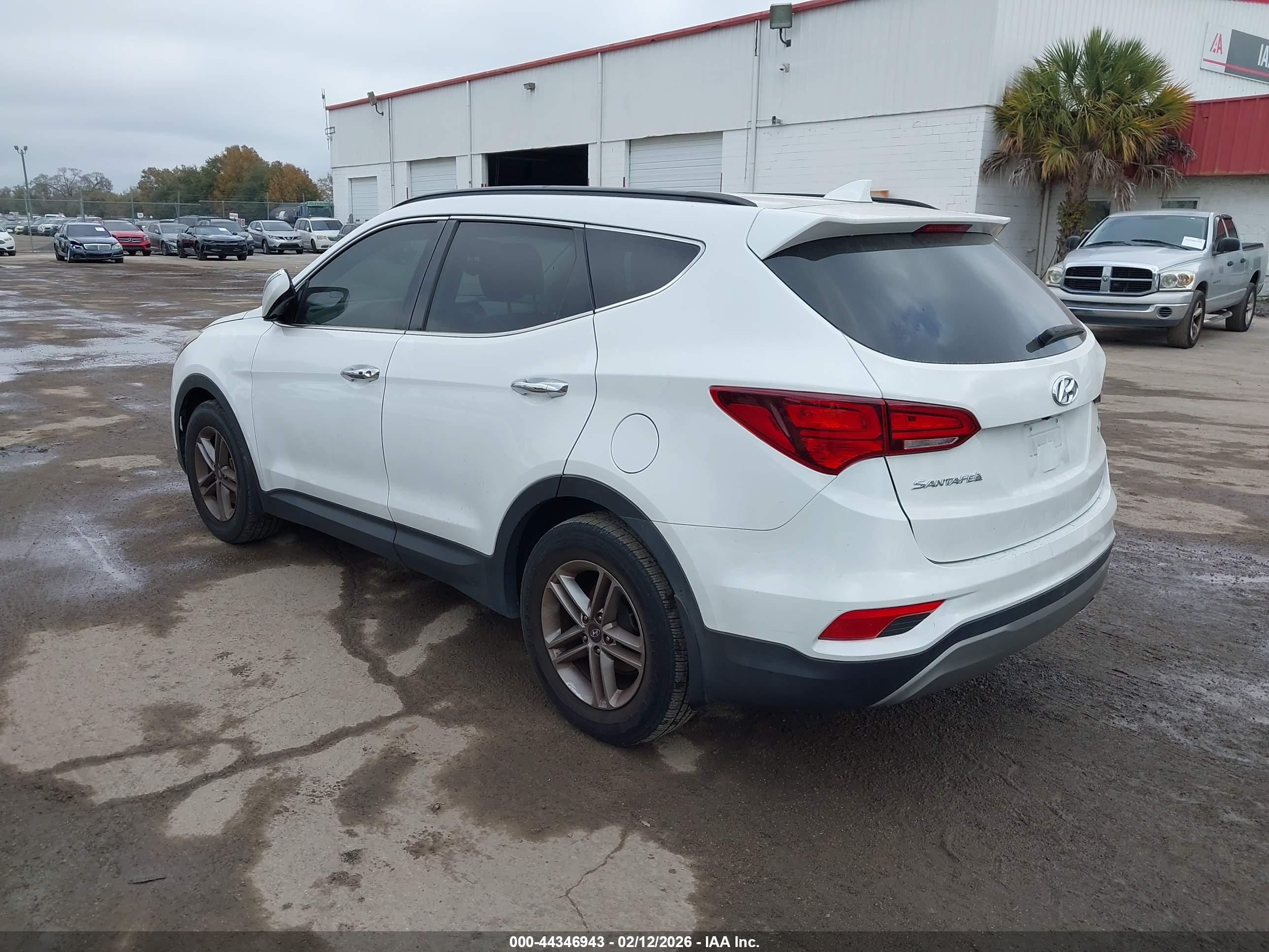 HYUNDAI SANTA image 3