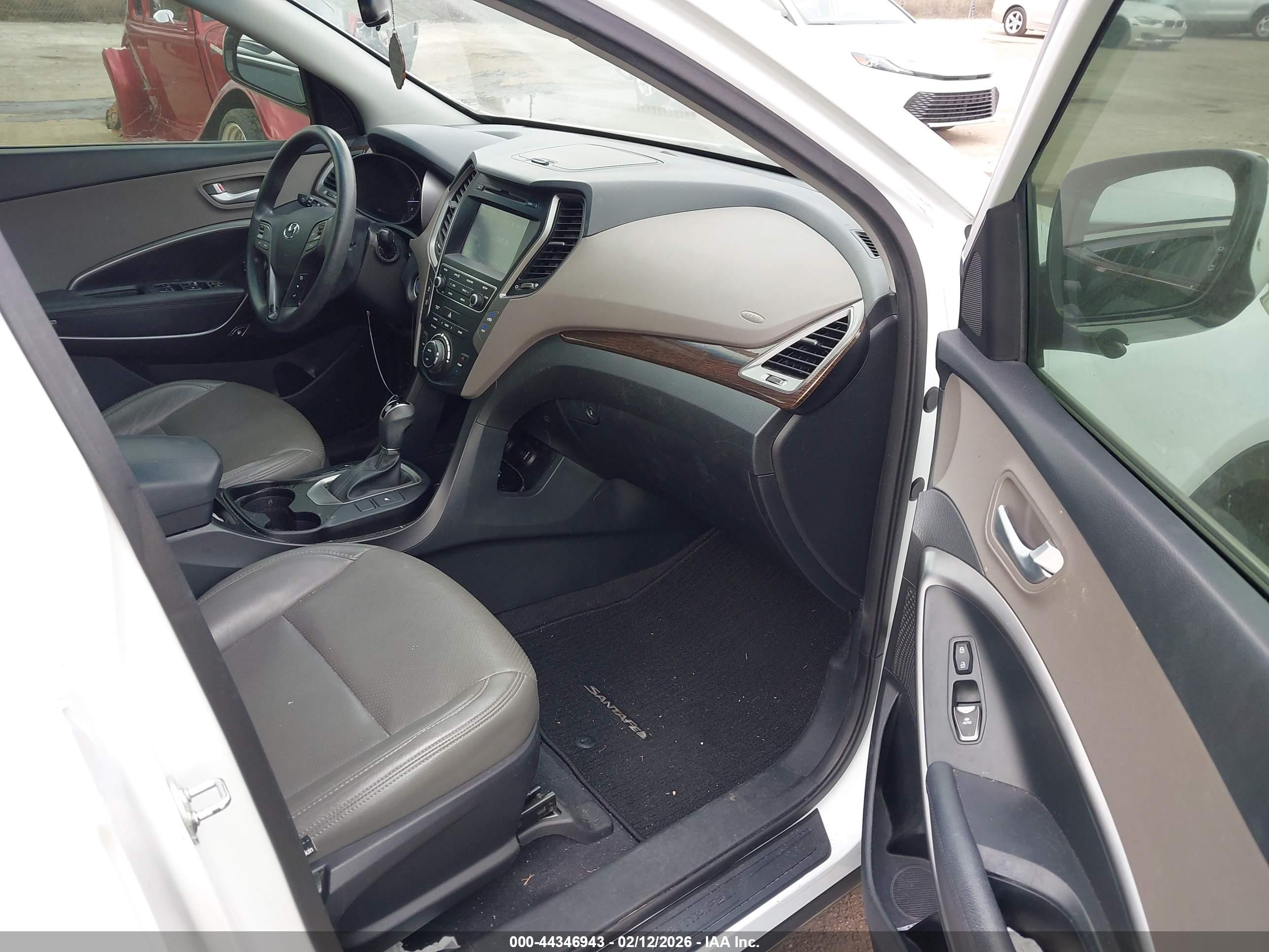 HYUNDAI SANTA image 5