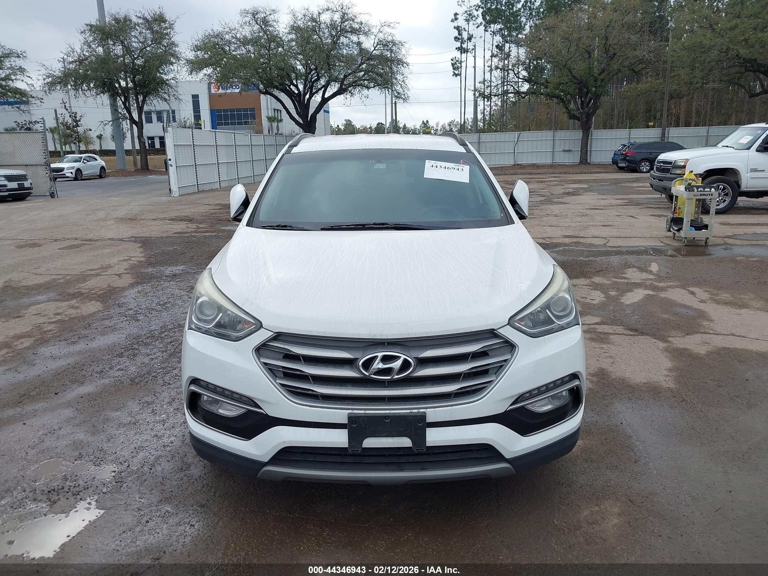 HYUNDAI SANTA image 6