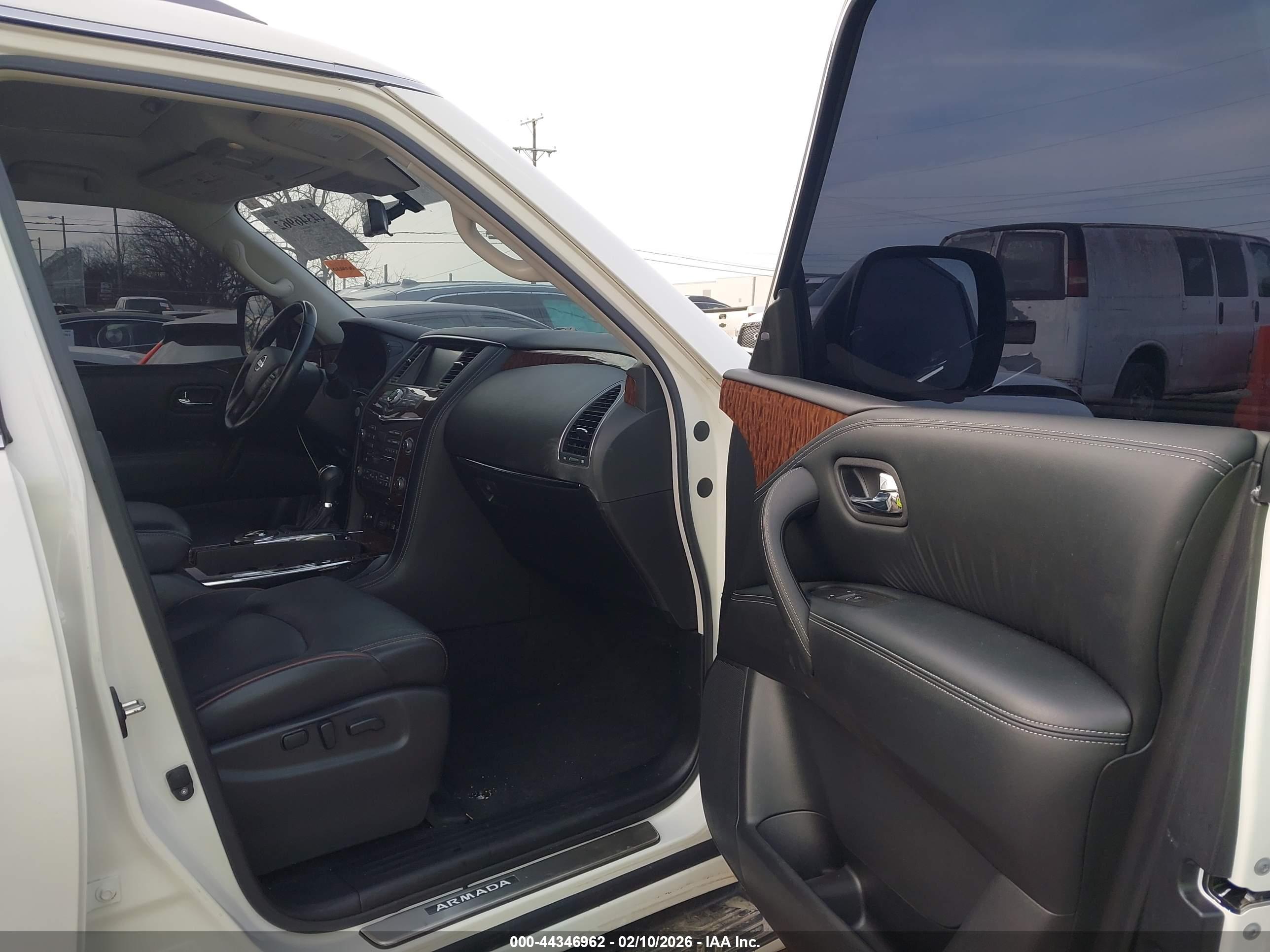 NISSAN ARMADA image 5