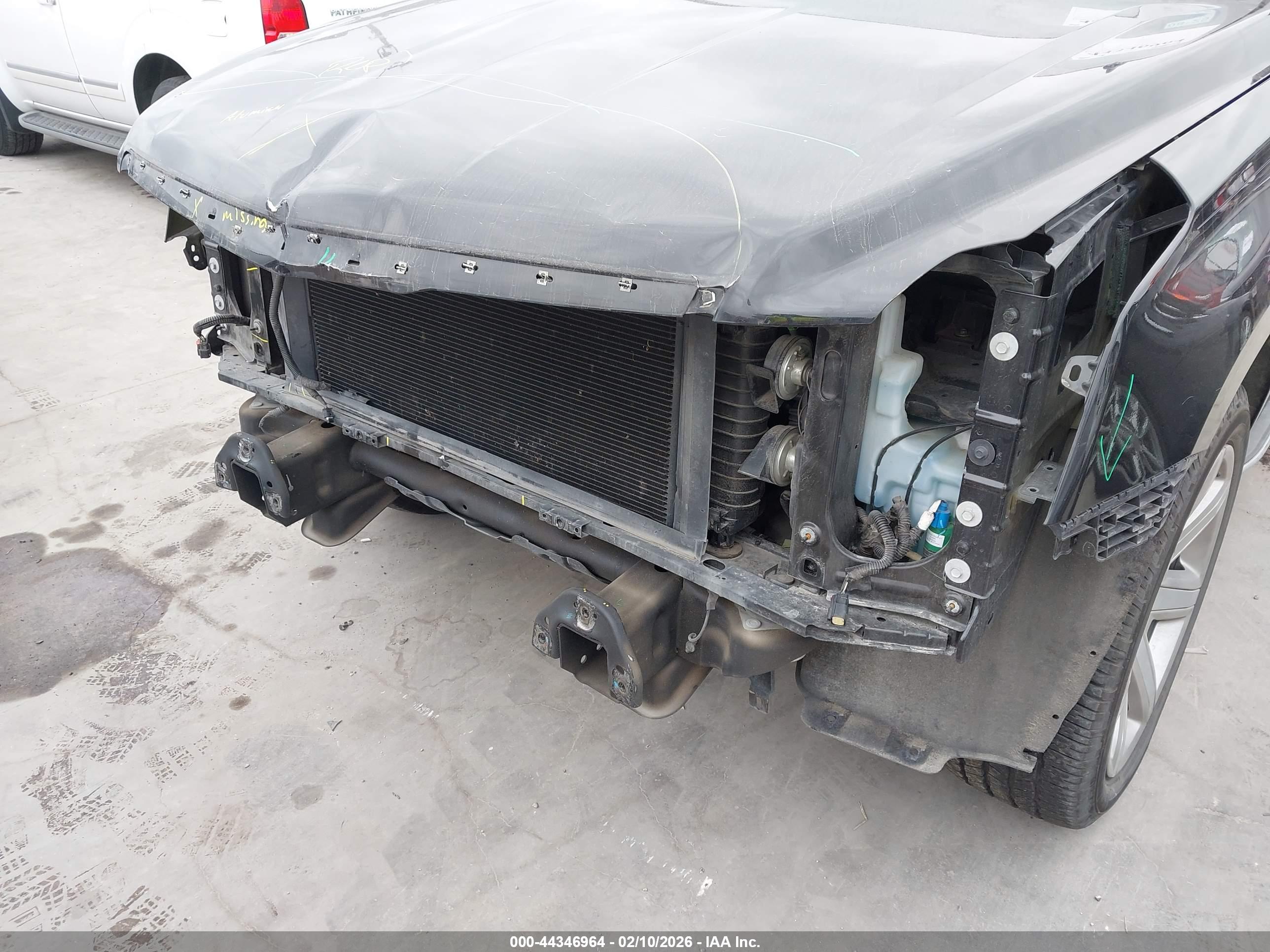 CADILLAC ESCALADE image 6