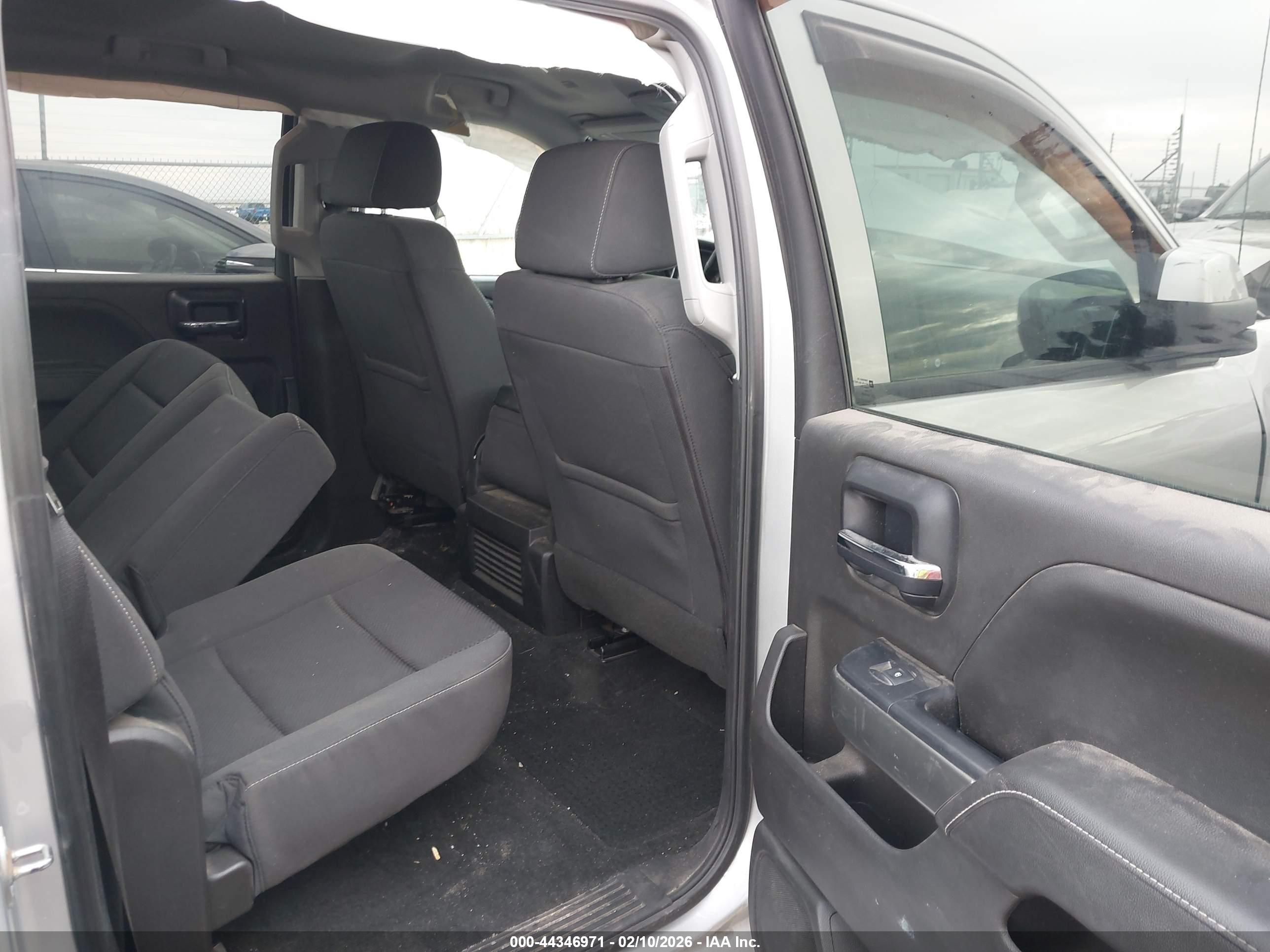 CHEVROLET SILVERADO image 8