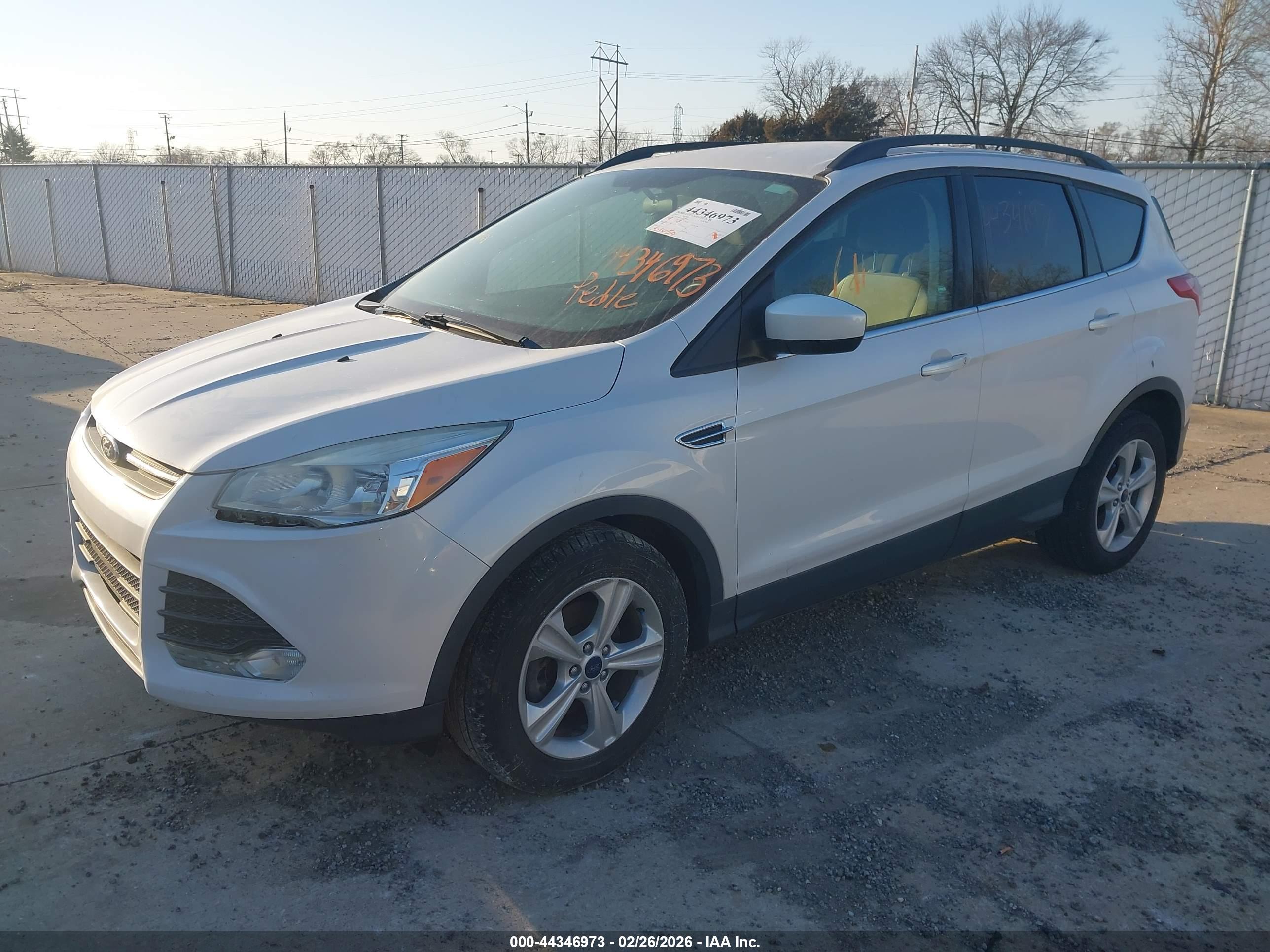 FORD ESCAPE image 2