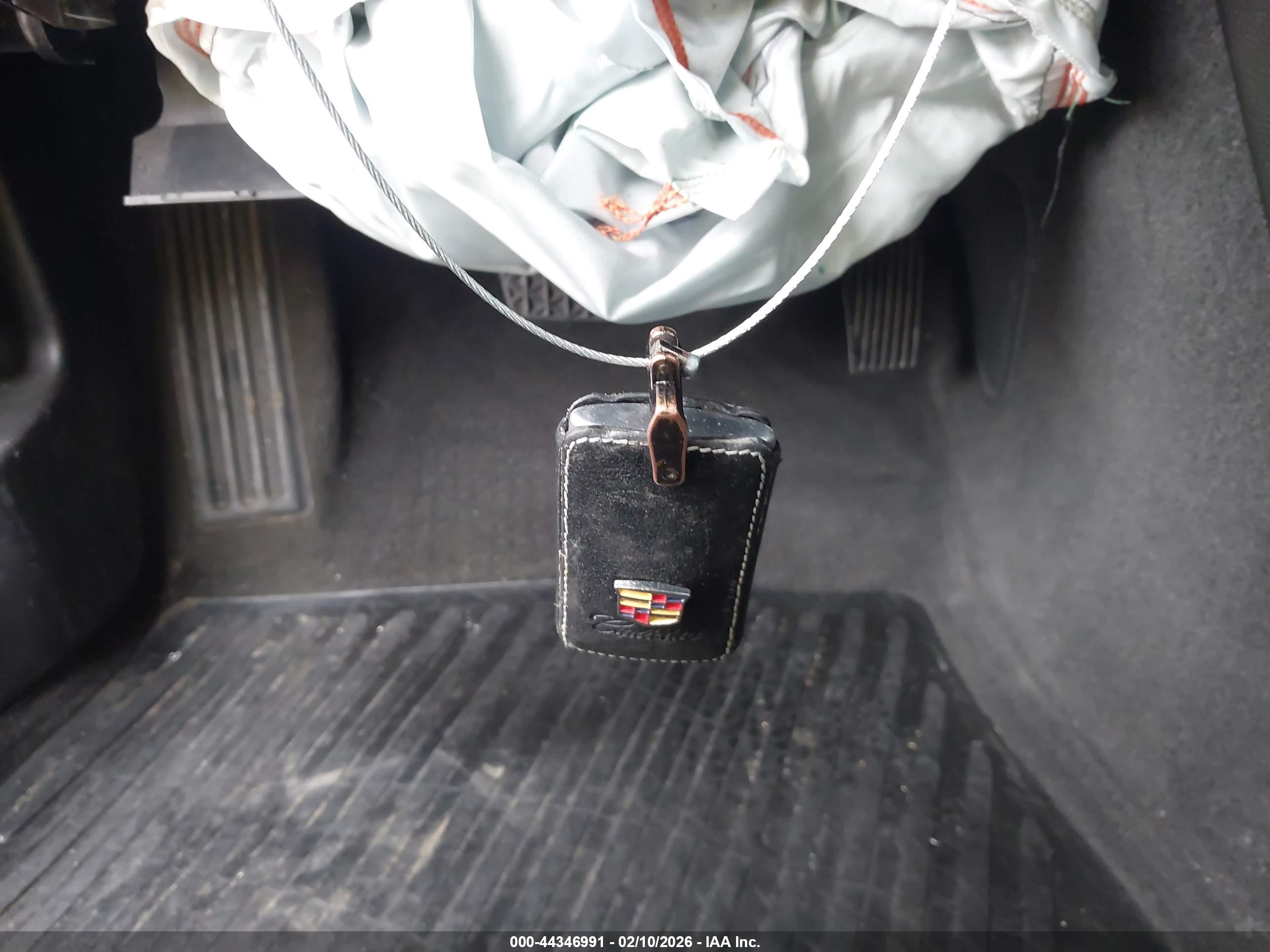 CADILLAC XTS image 11