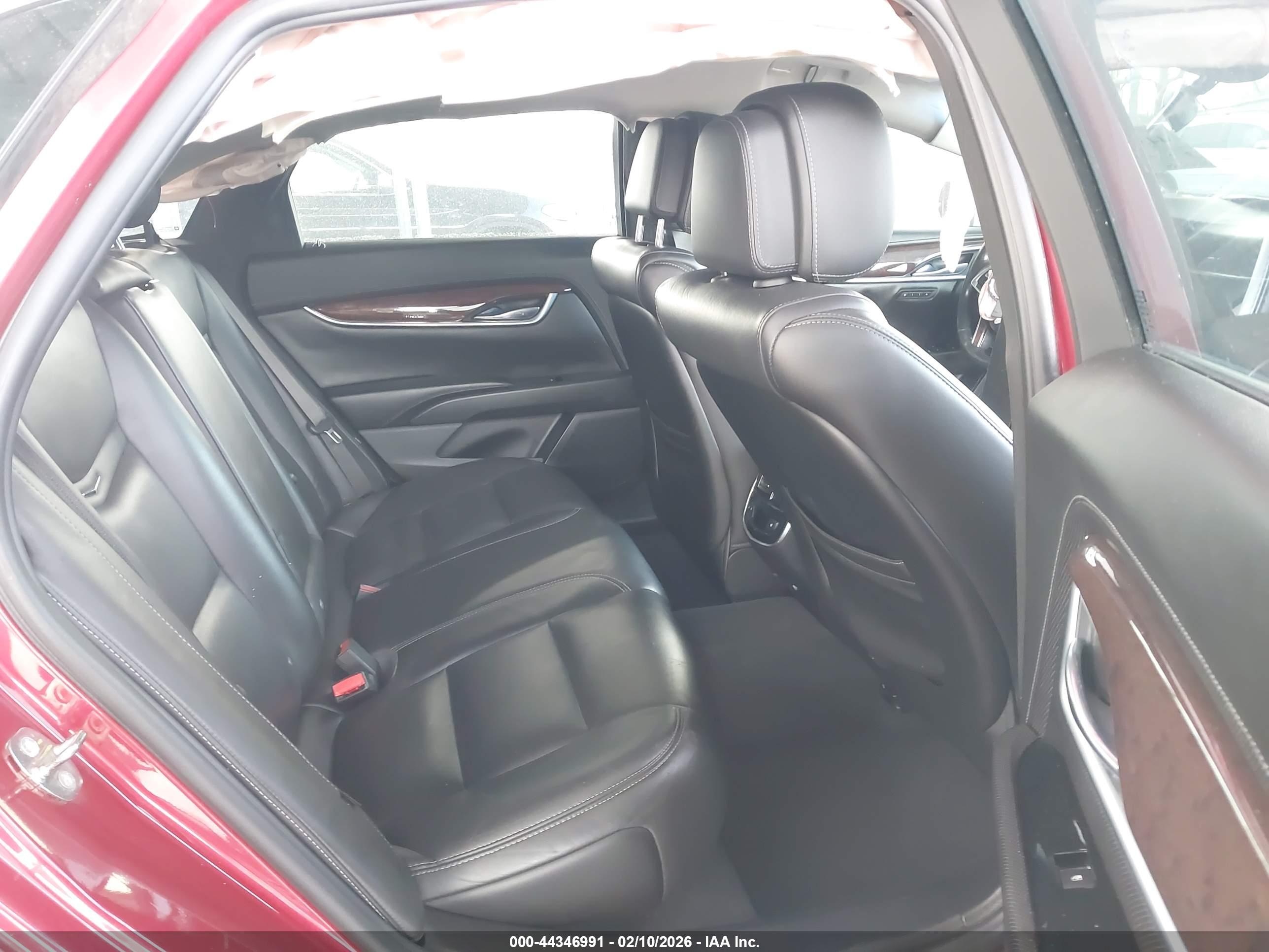 CADILLAC XTS image 8
