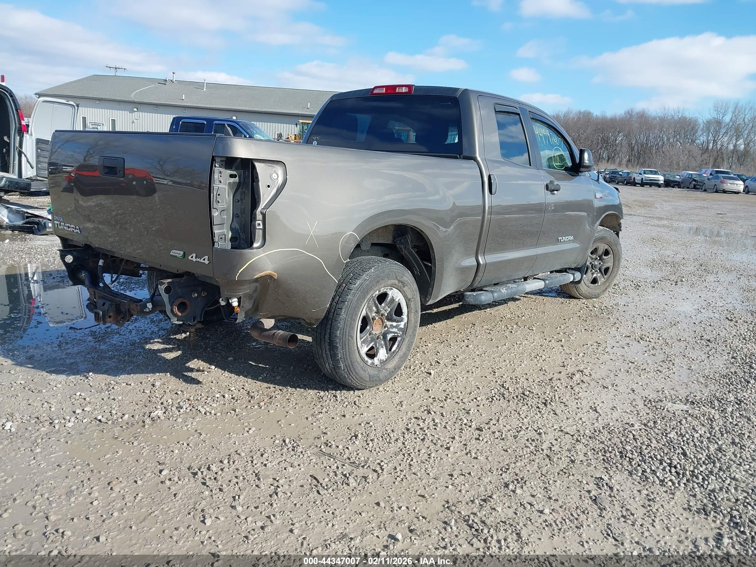 TOYOTA TUNDRA image 4