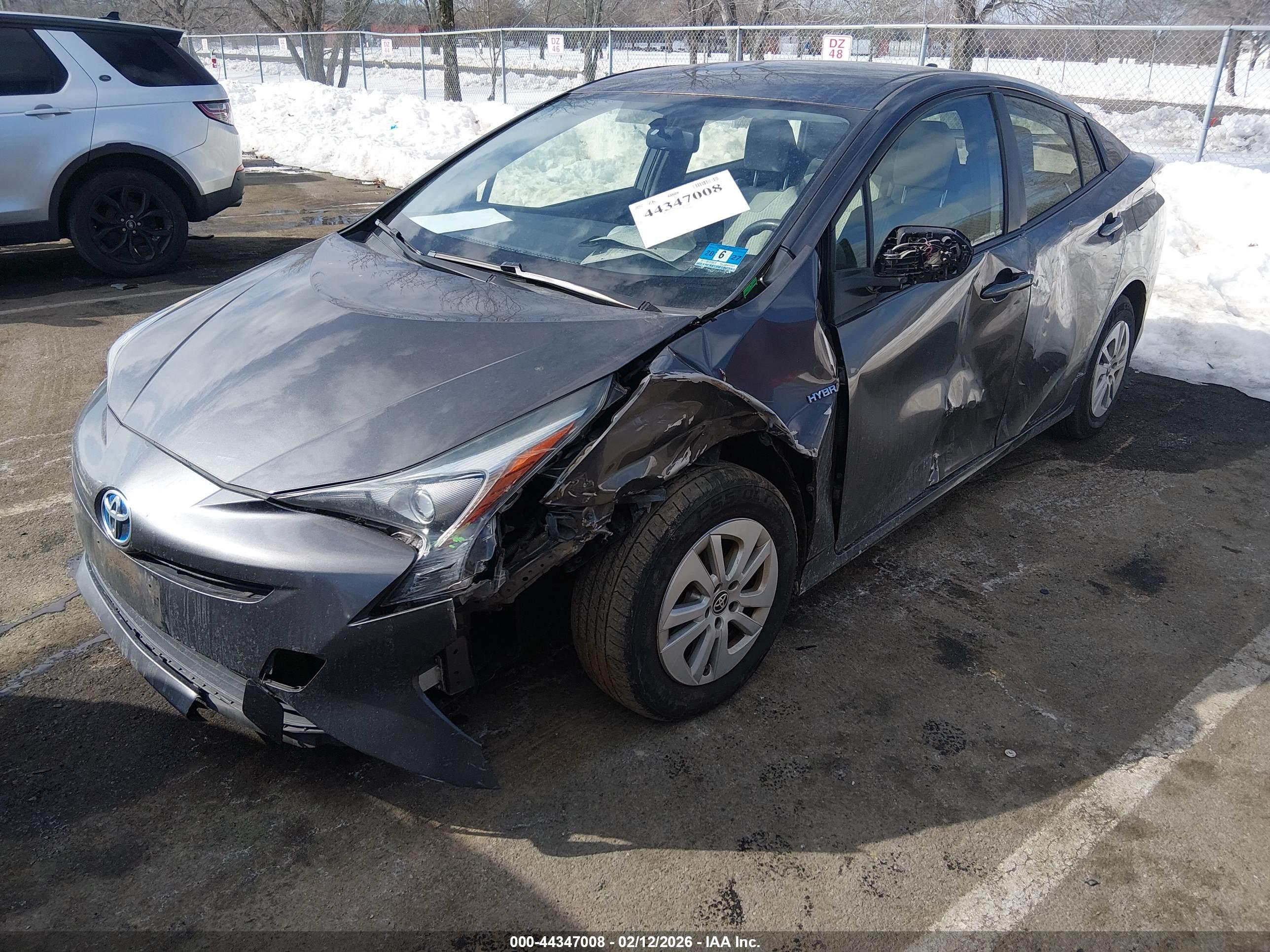 TOYOTA PRIUS image 2