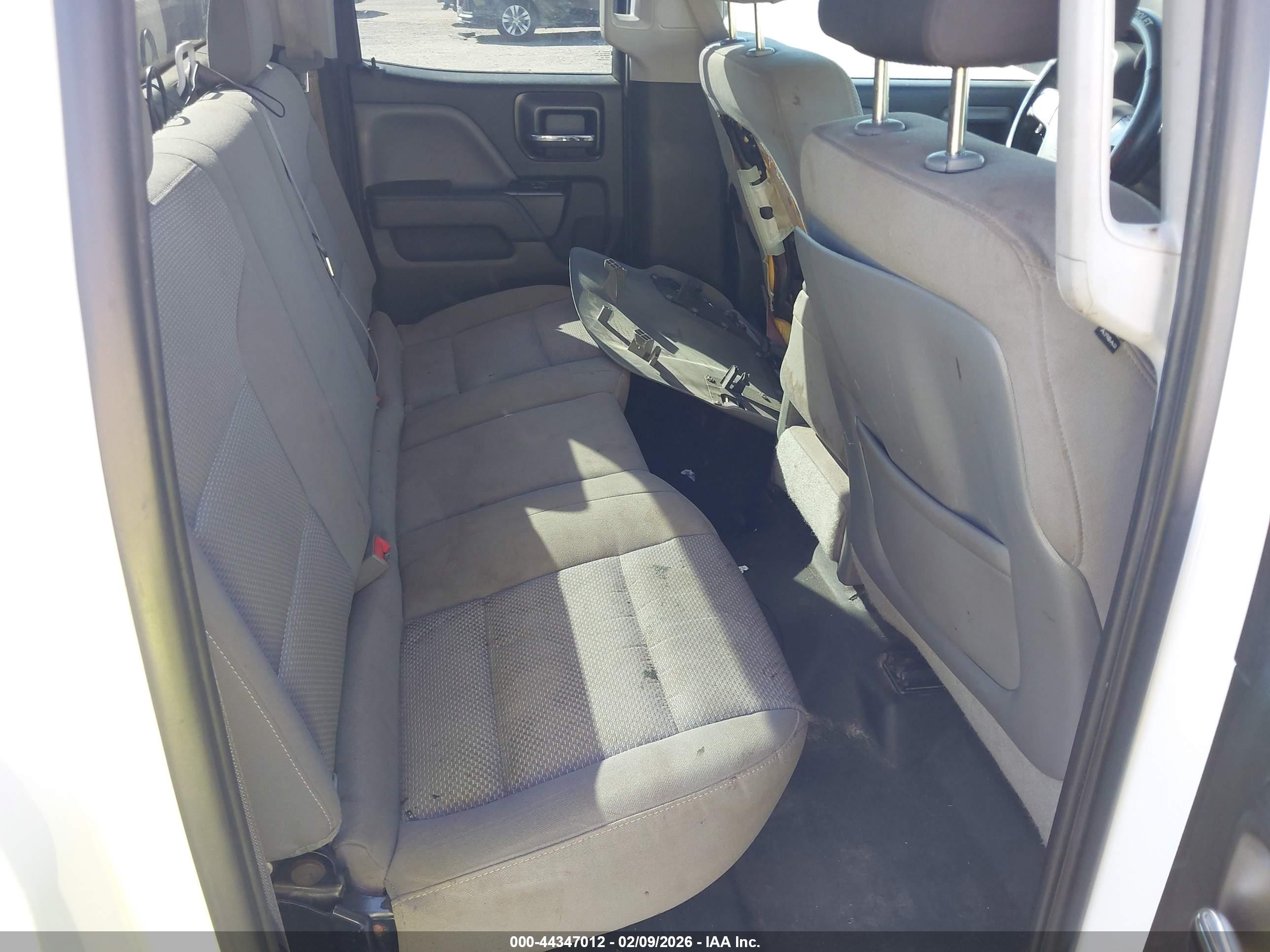 CHEVROLET SILVERADO image 8