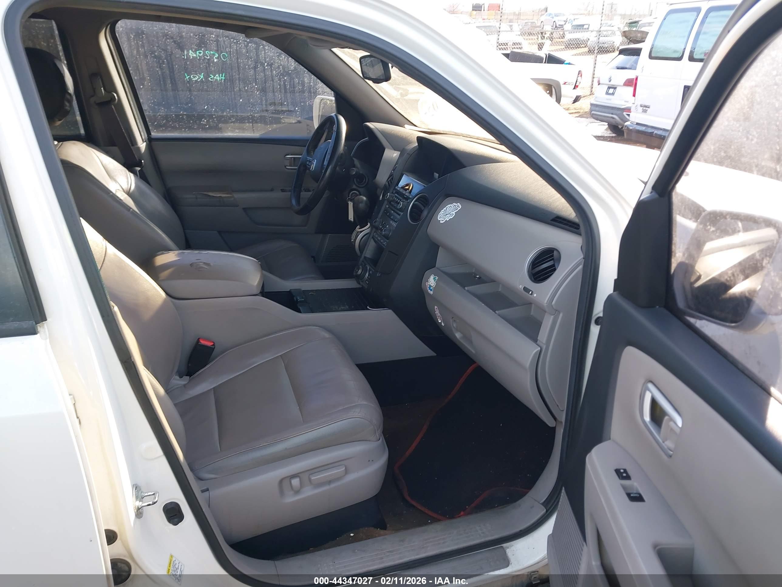 HONDA PILOT image 5