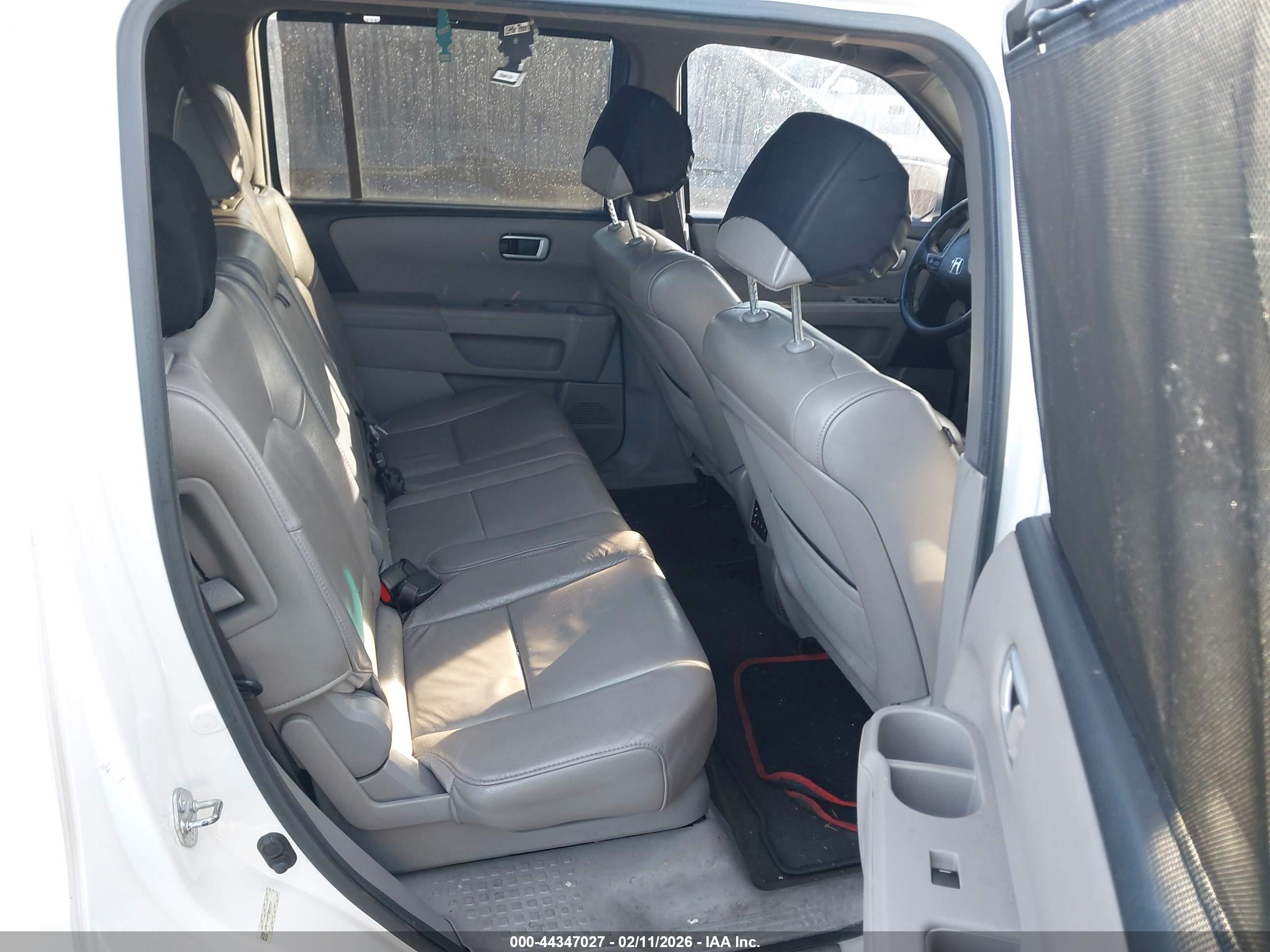 HONDA PILOT image 8