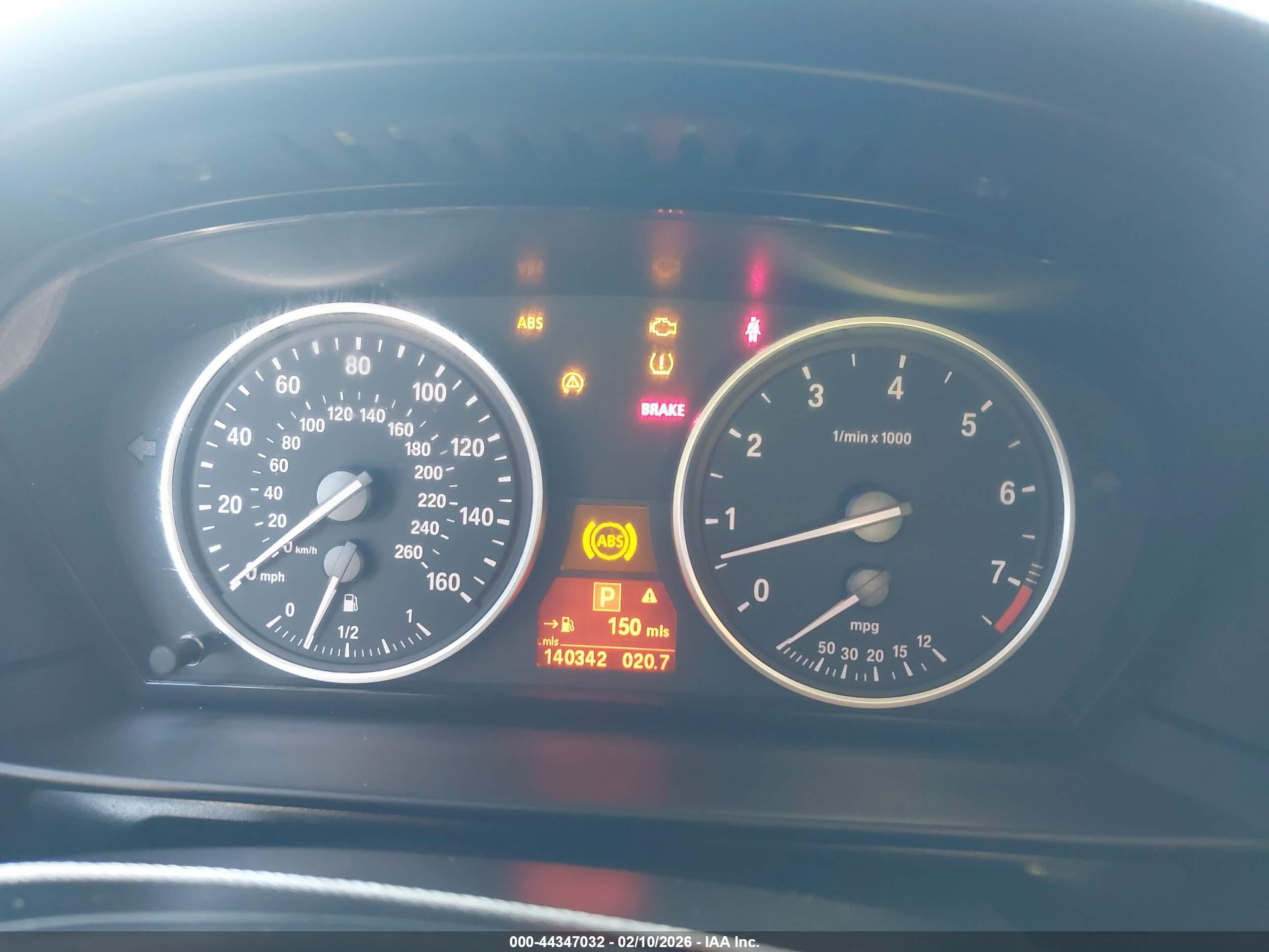 BMW 528I image 7