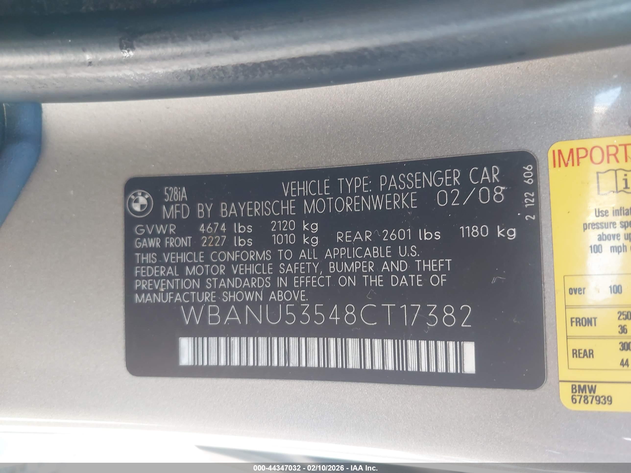 BMW 528I image 9