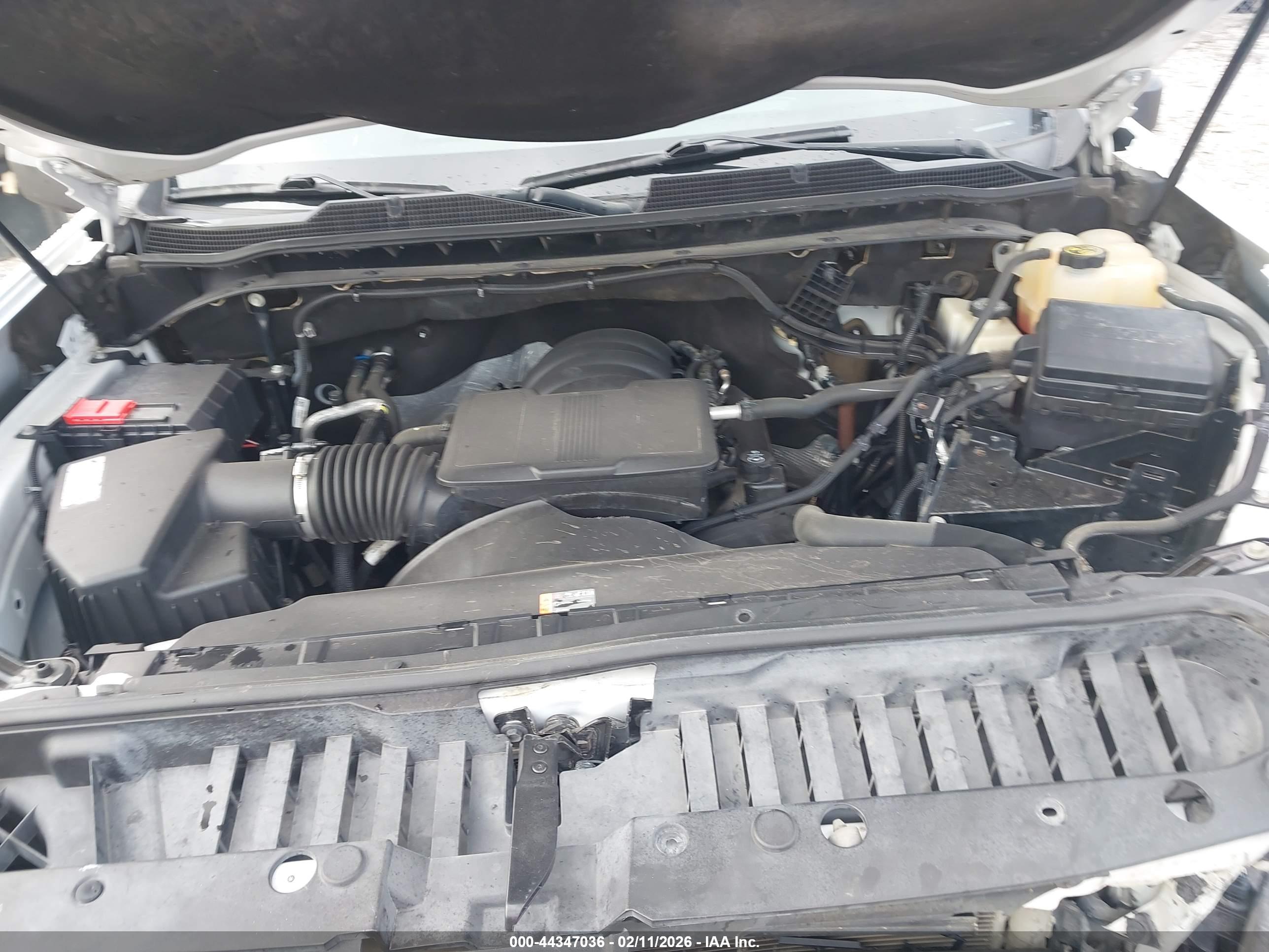 CHEVROLET SILVERADO image 10
