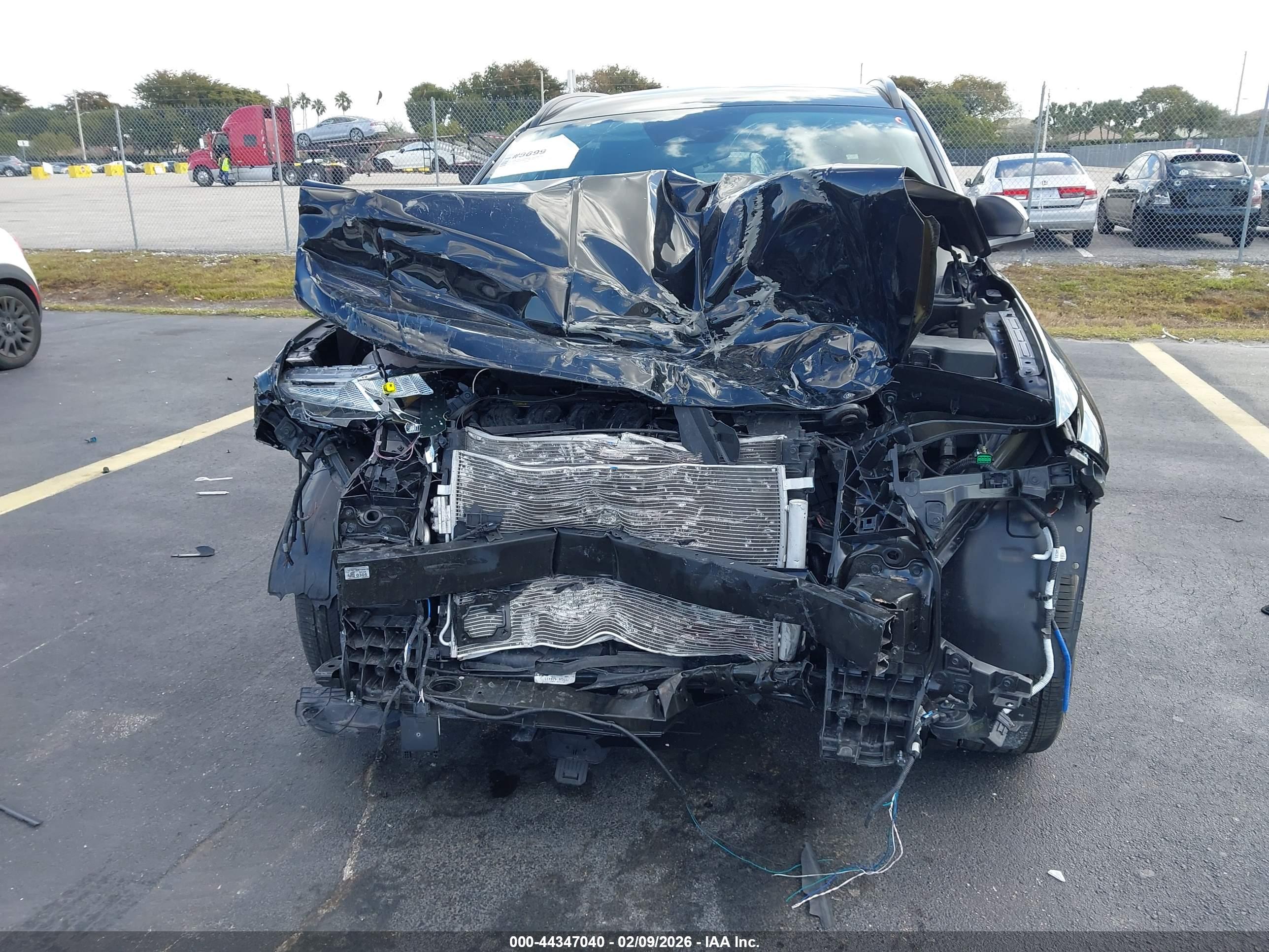 HYUNDAI TUCSON image 6