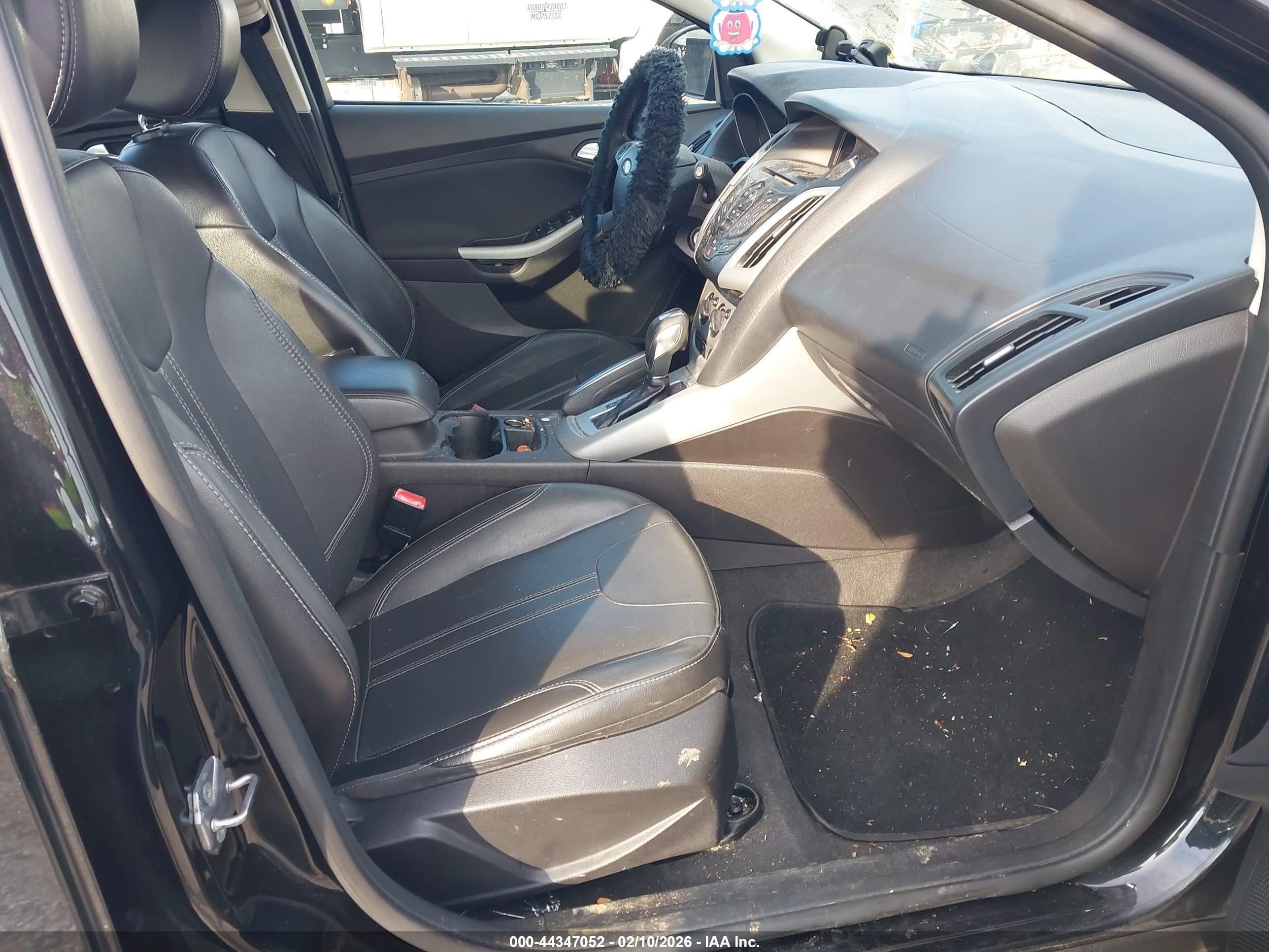 FORD FOCUS image 5