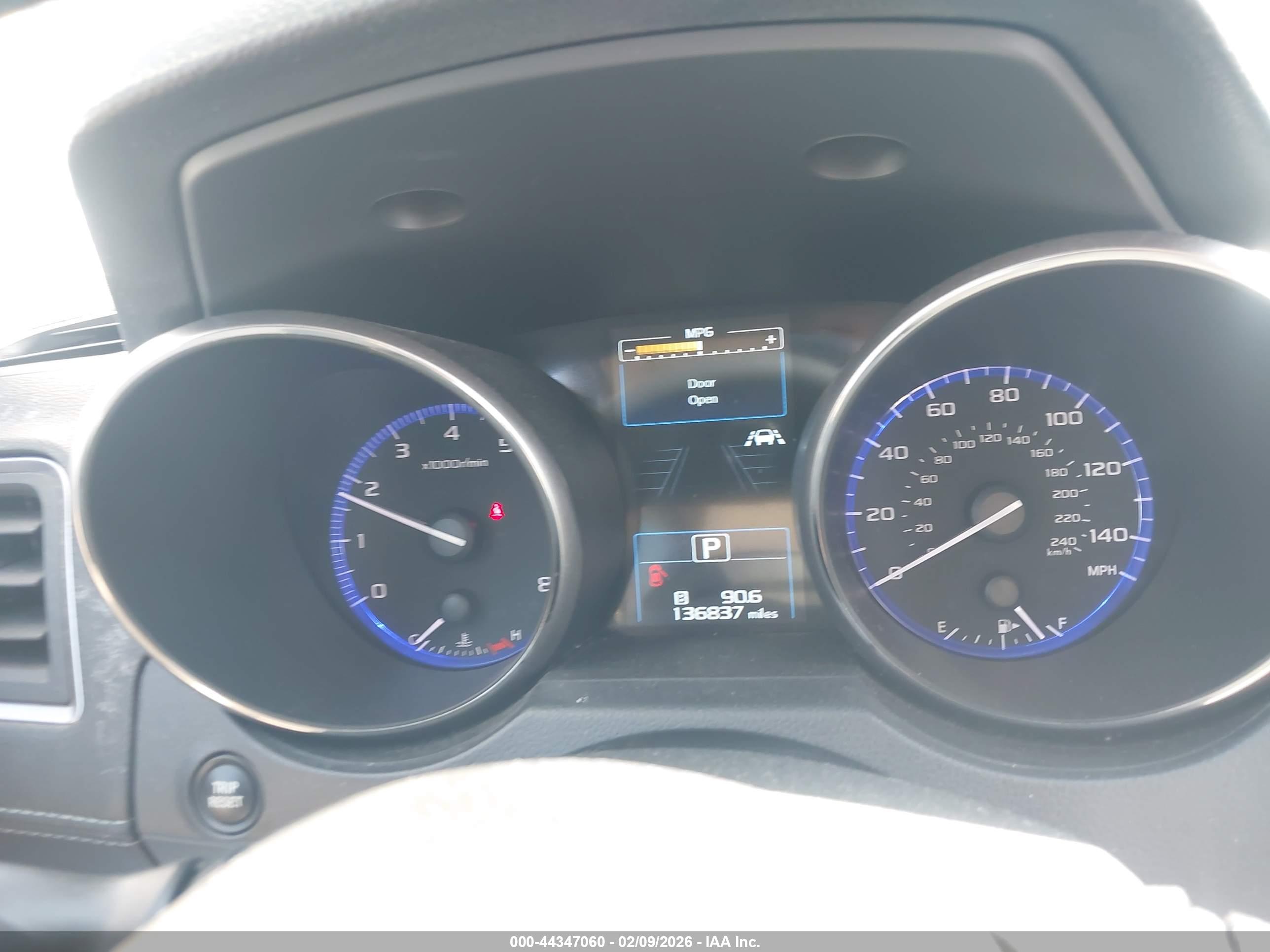 SUBARU OUTBACK image 7