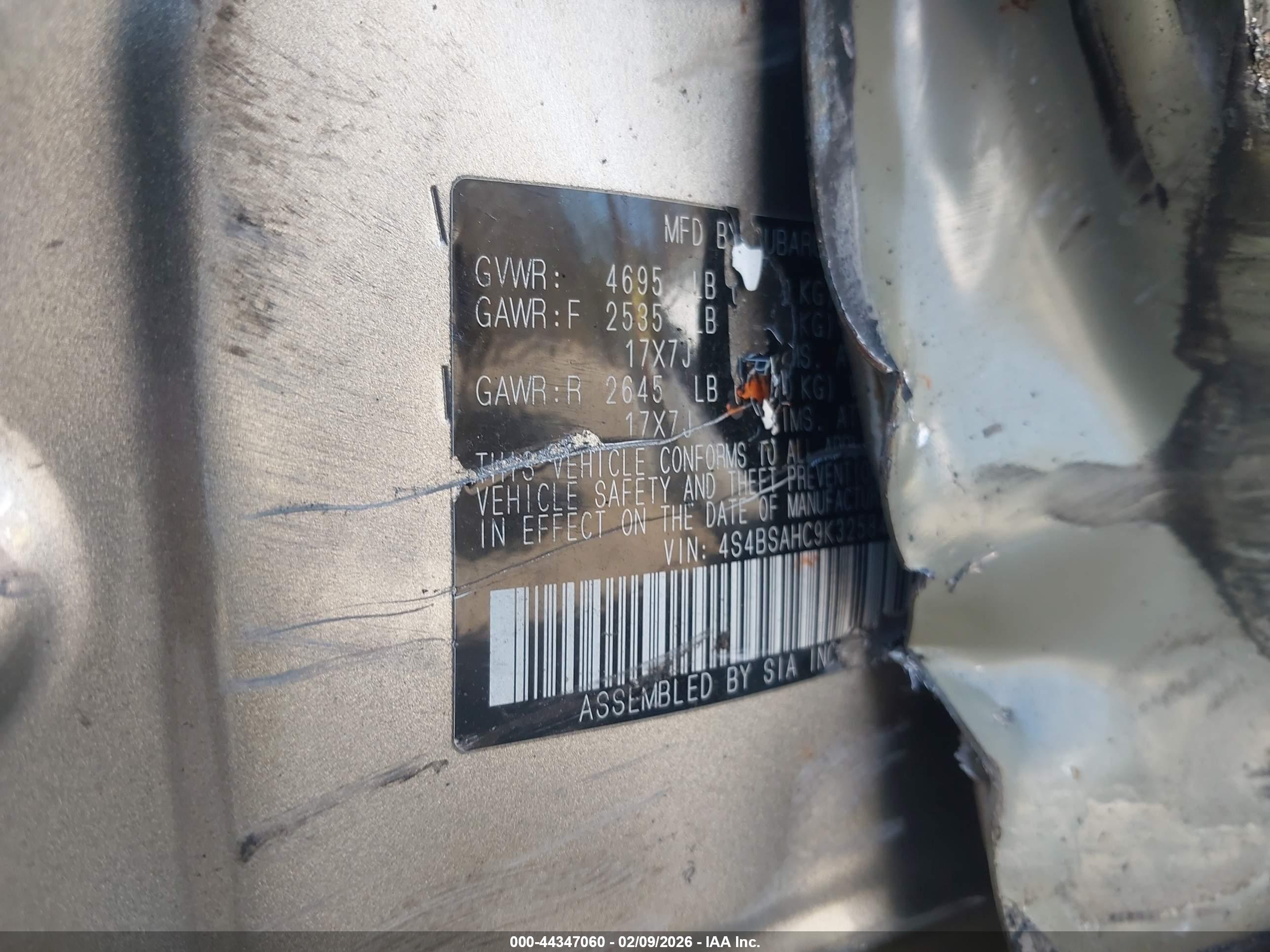 SUBARU OUTBACK image 9