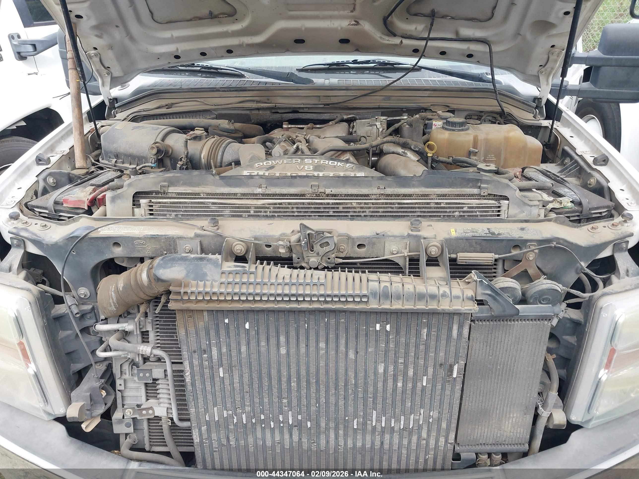 FORD F-550 image 10