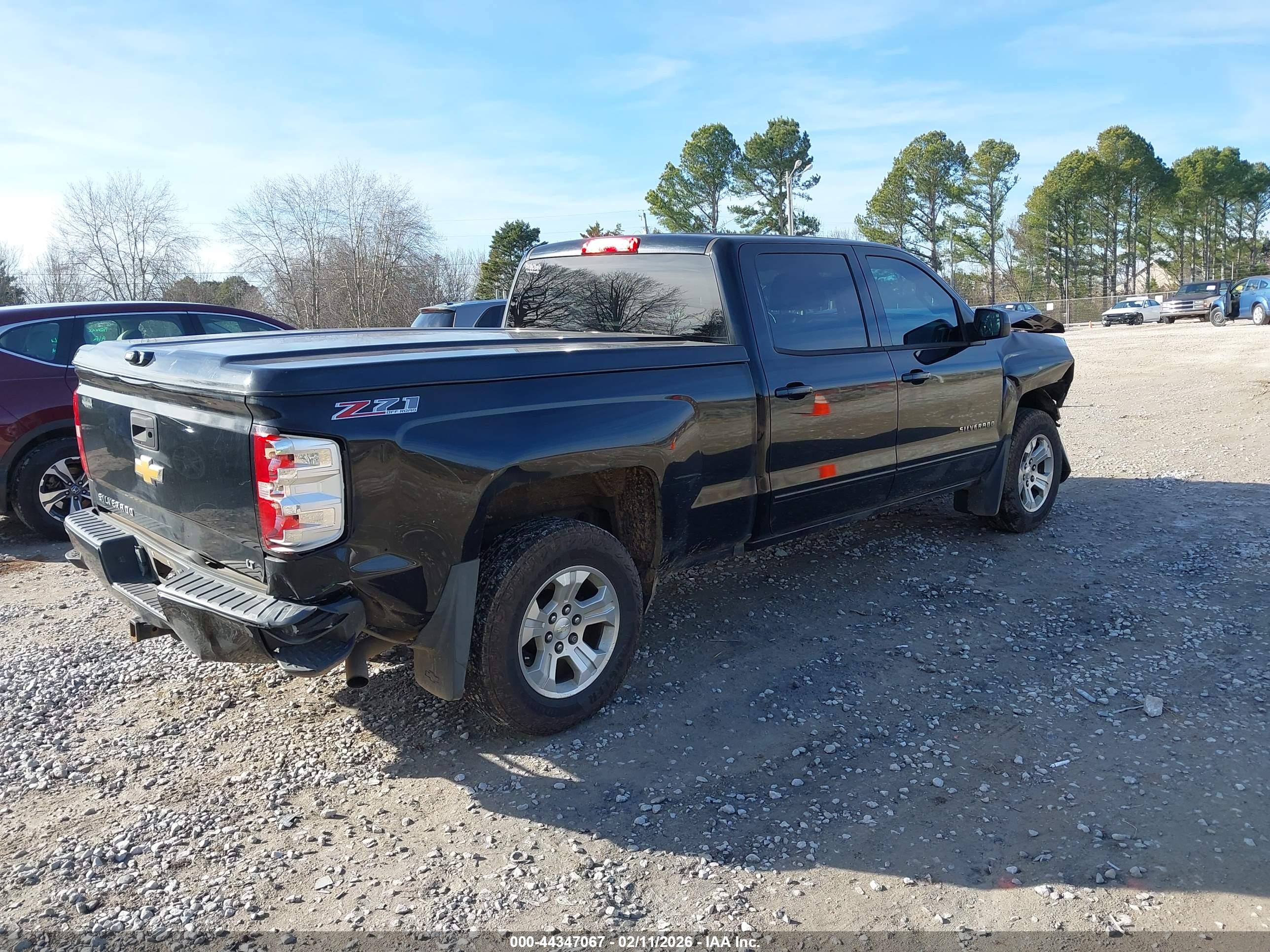 CHEVROLET SILVERADO image 4