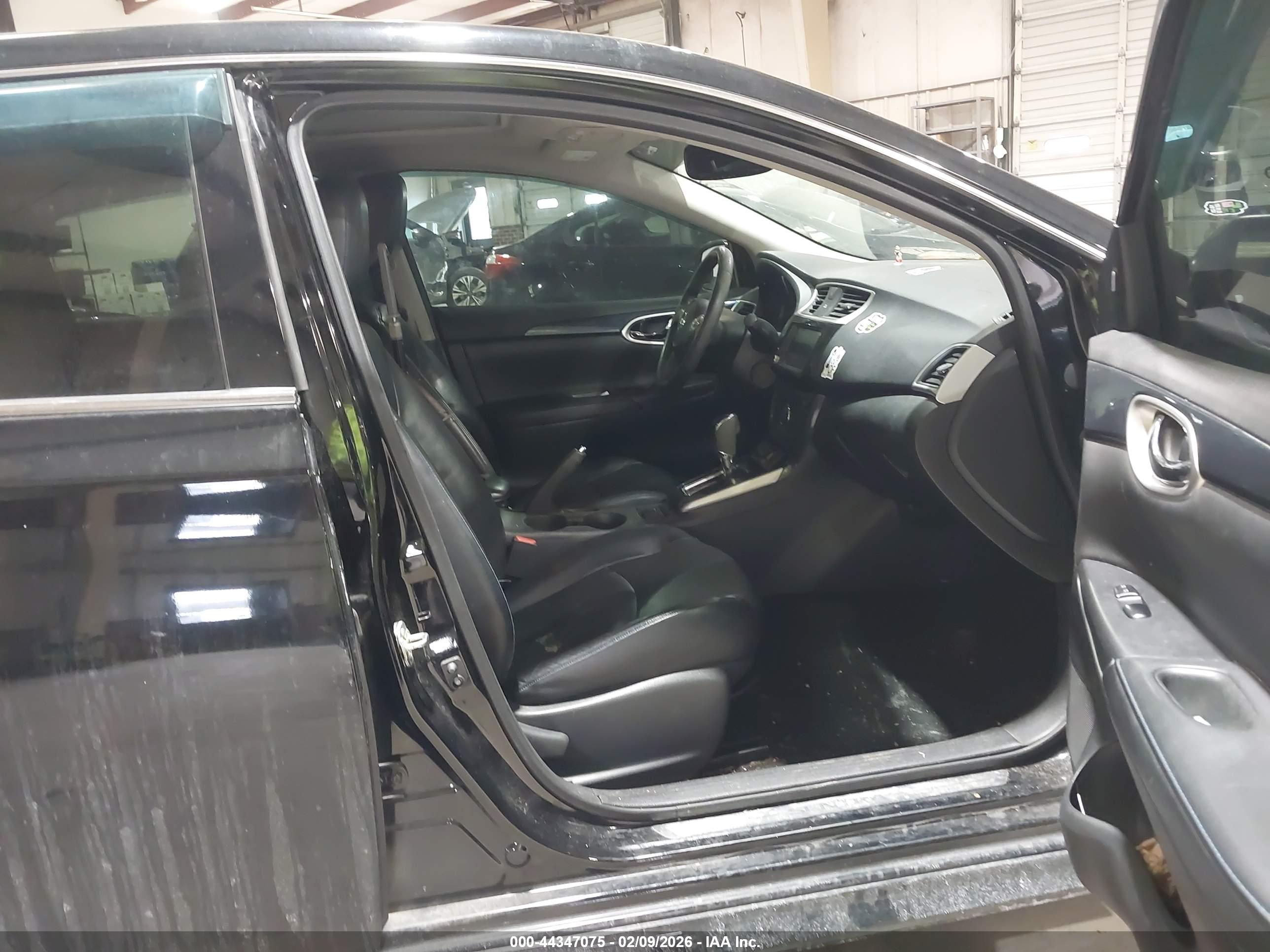 NISSAN SENTRA image 5