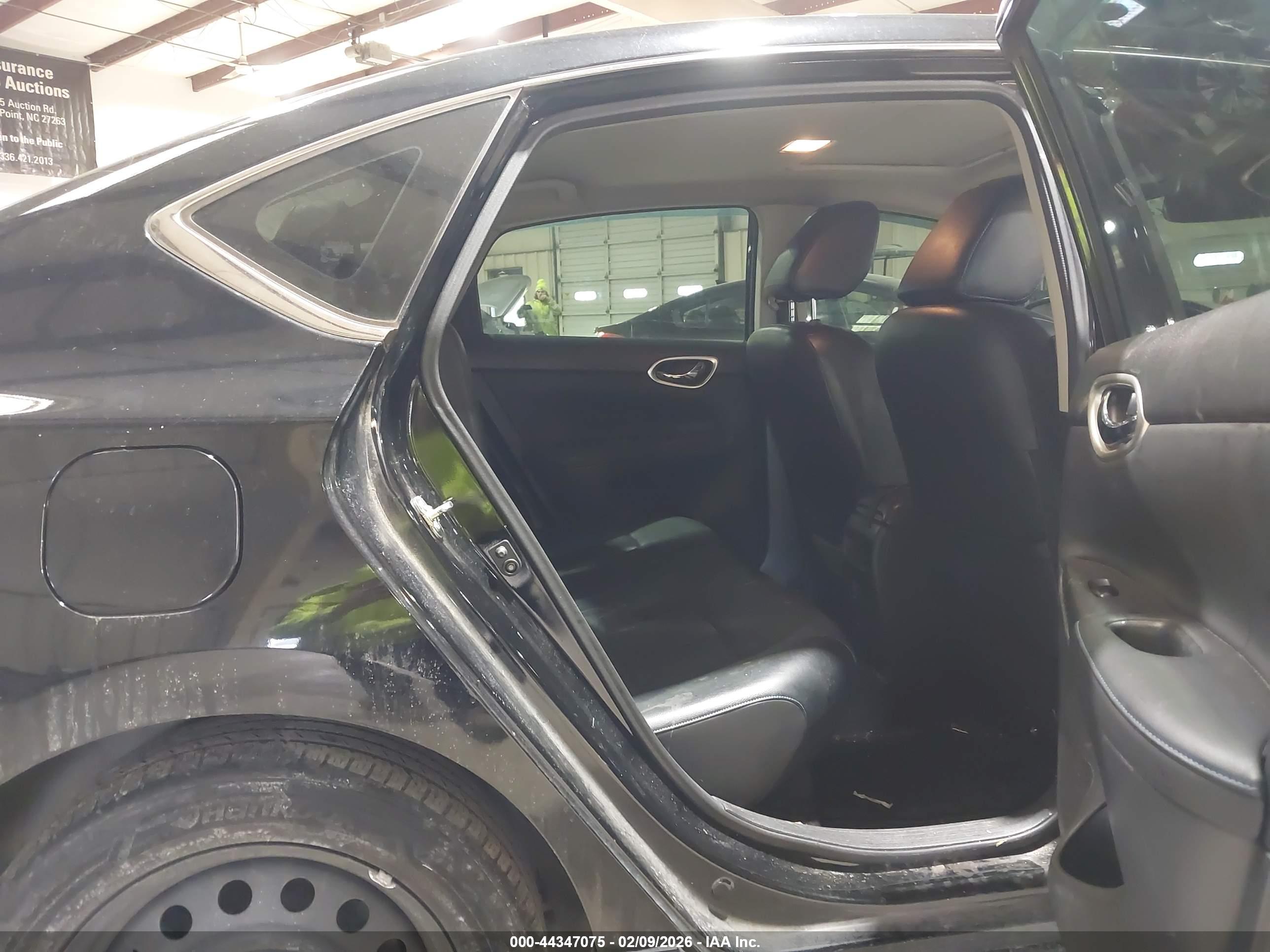 NISSAN SENTRA image 8