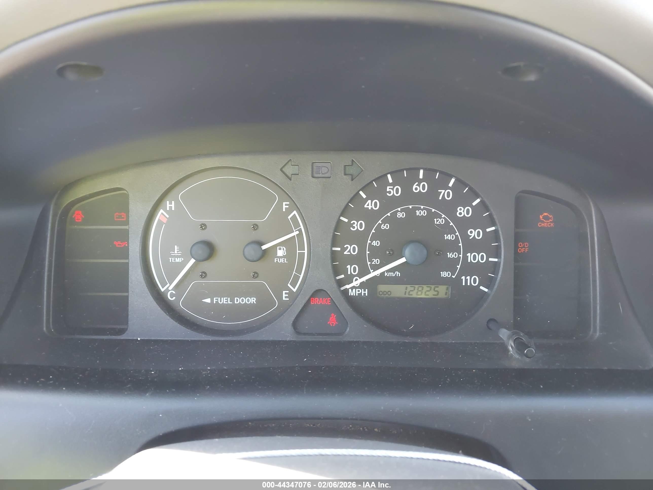 CHEVROLET PRIZM image 7