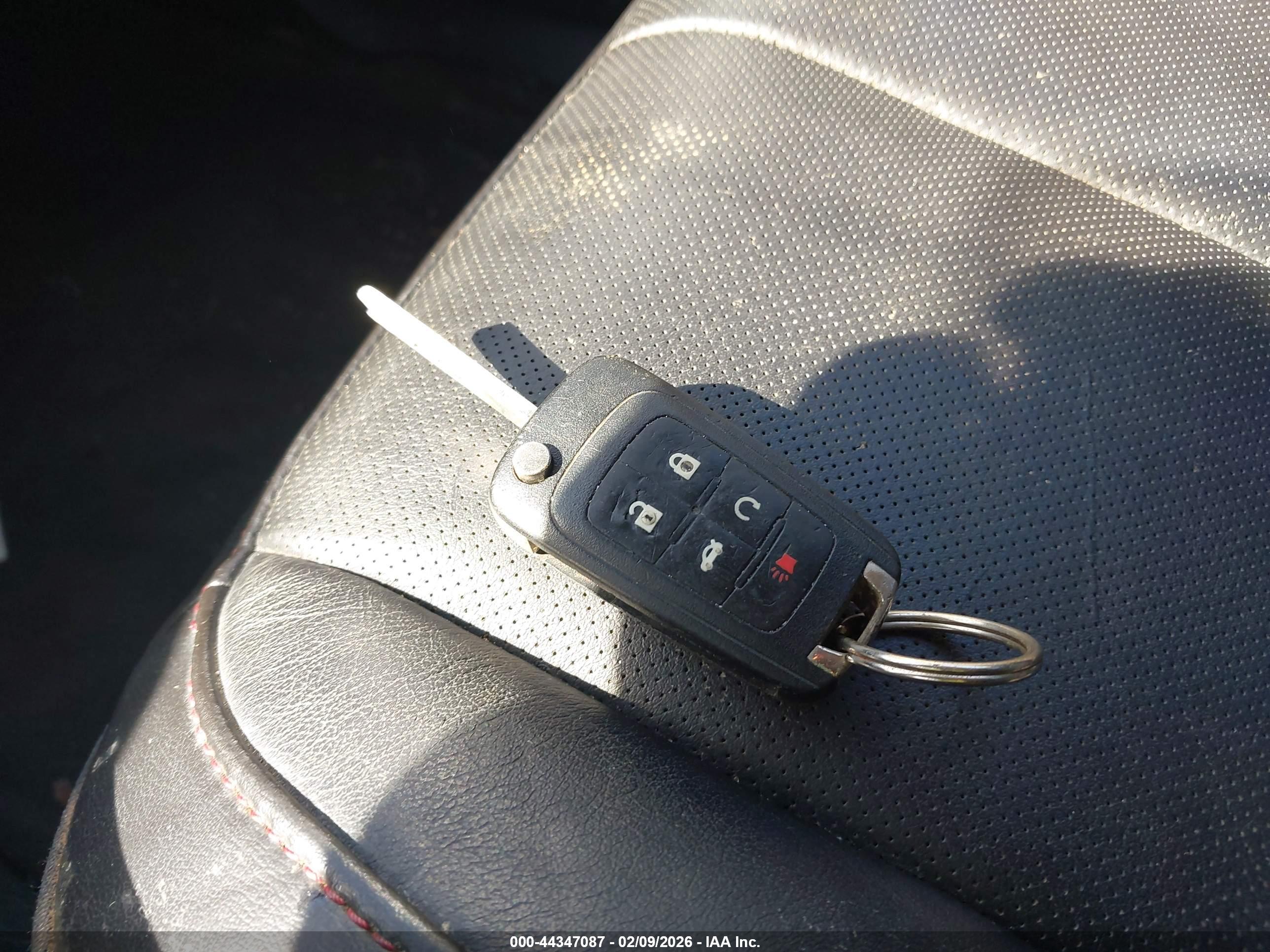GMC TERRAIN image 11