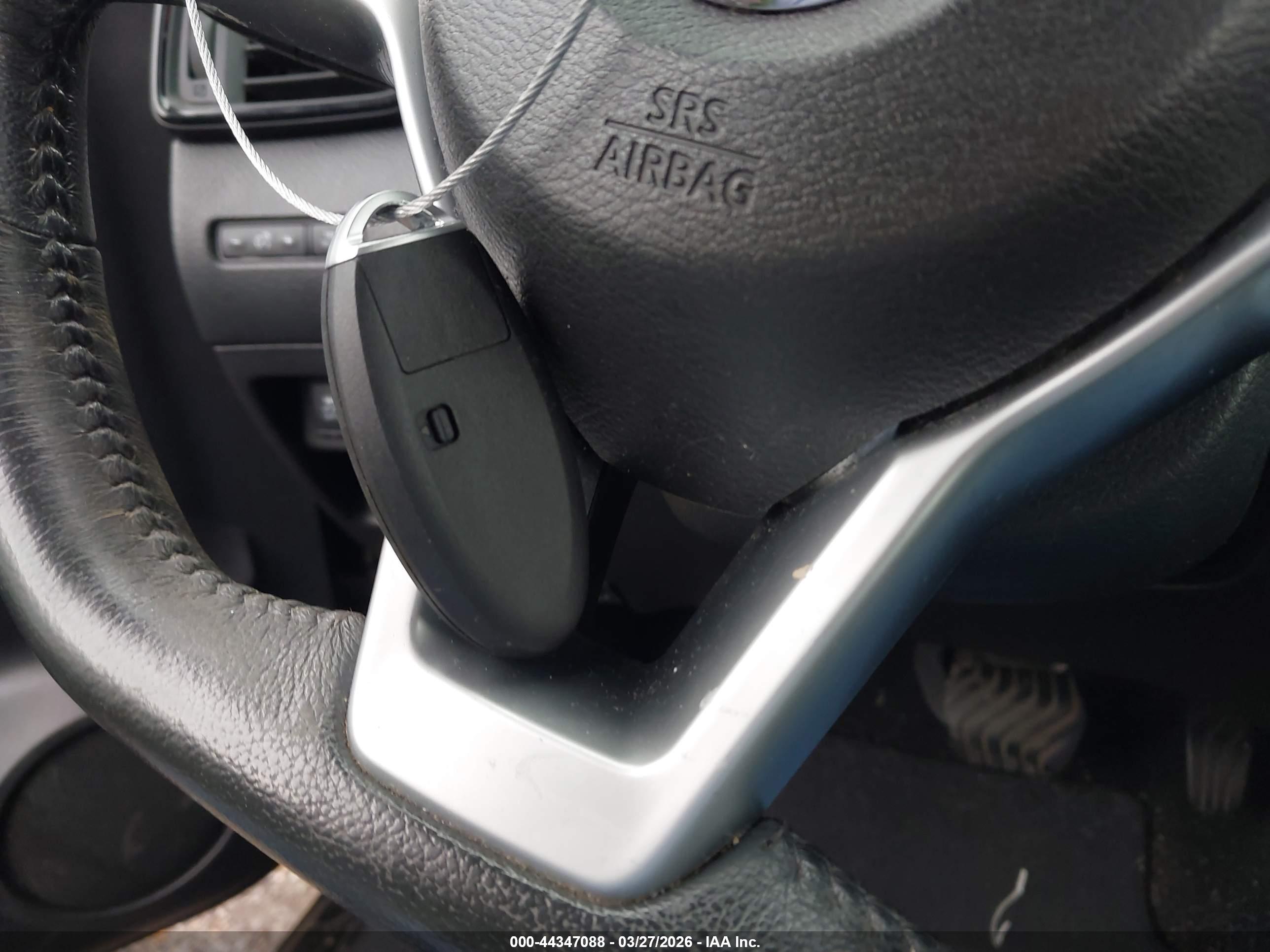 NISSAN ROGUE image 11