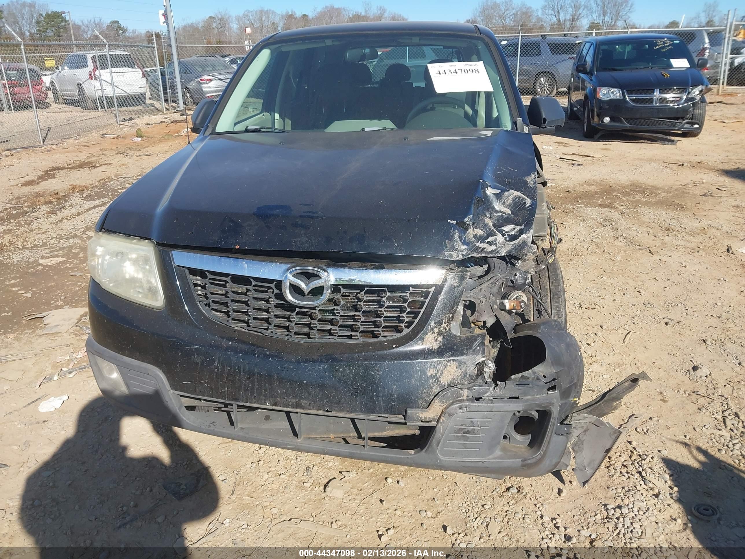 MAZDA TRIBUTE image 6