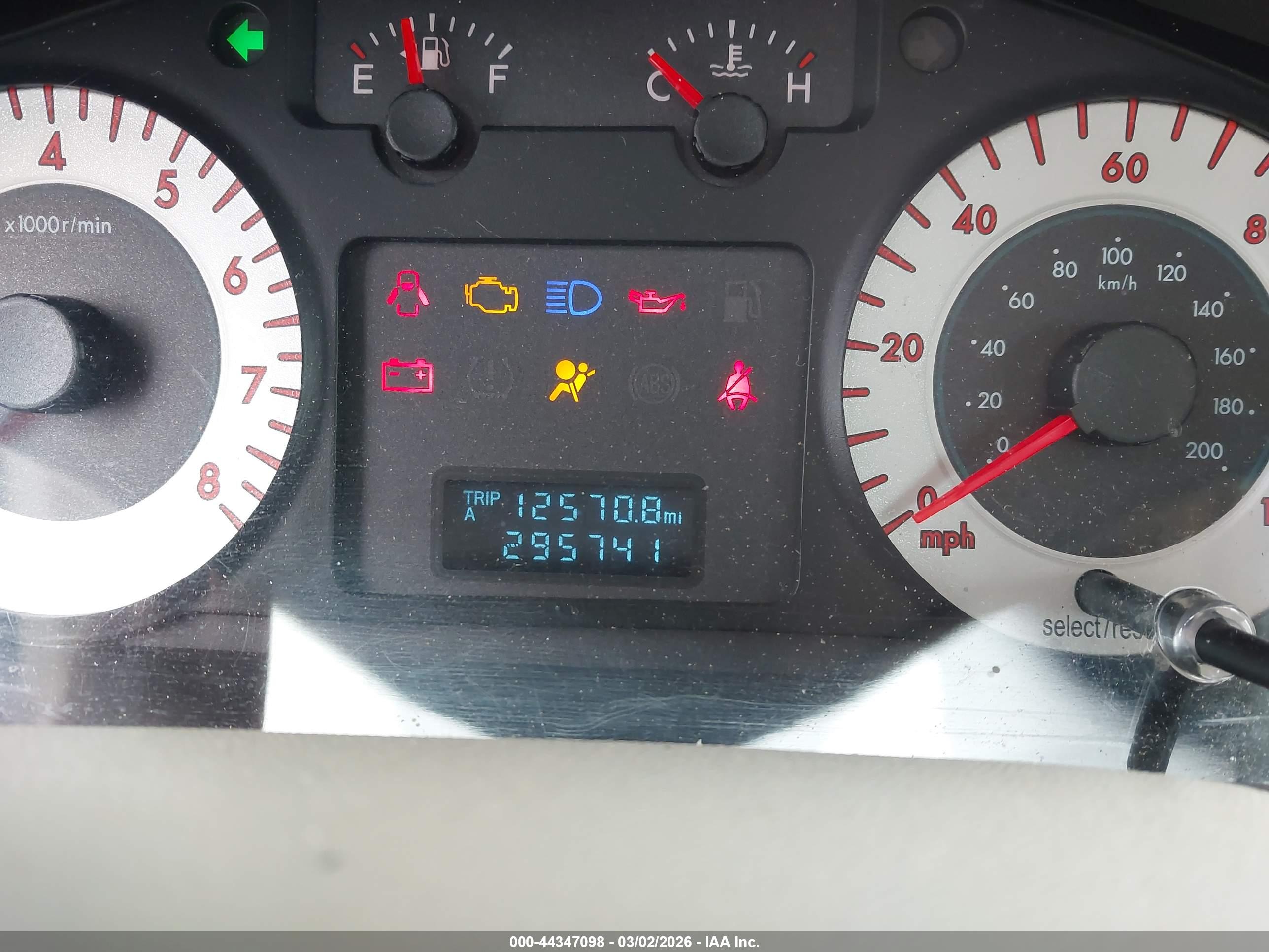 MAZDA TRIBUTE image 7