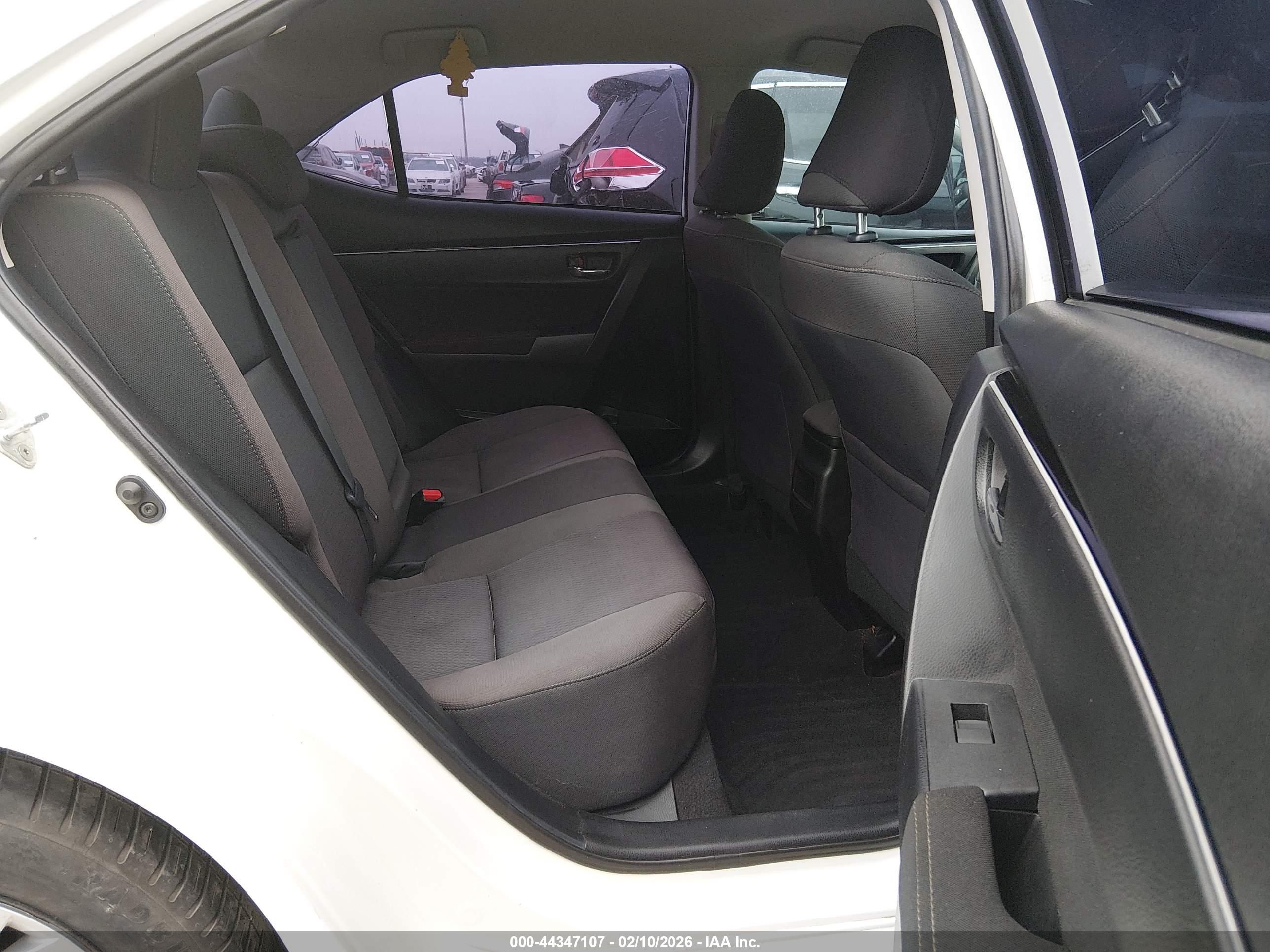 TOYOTA COROLLA image 8