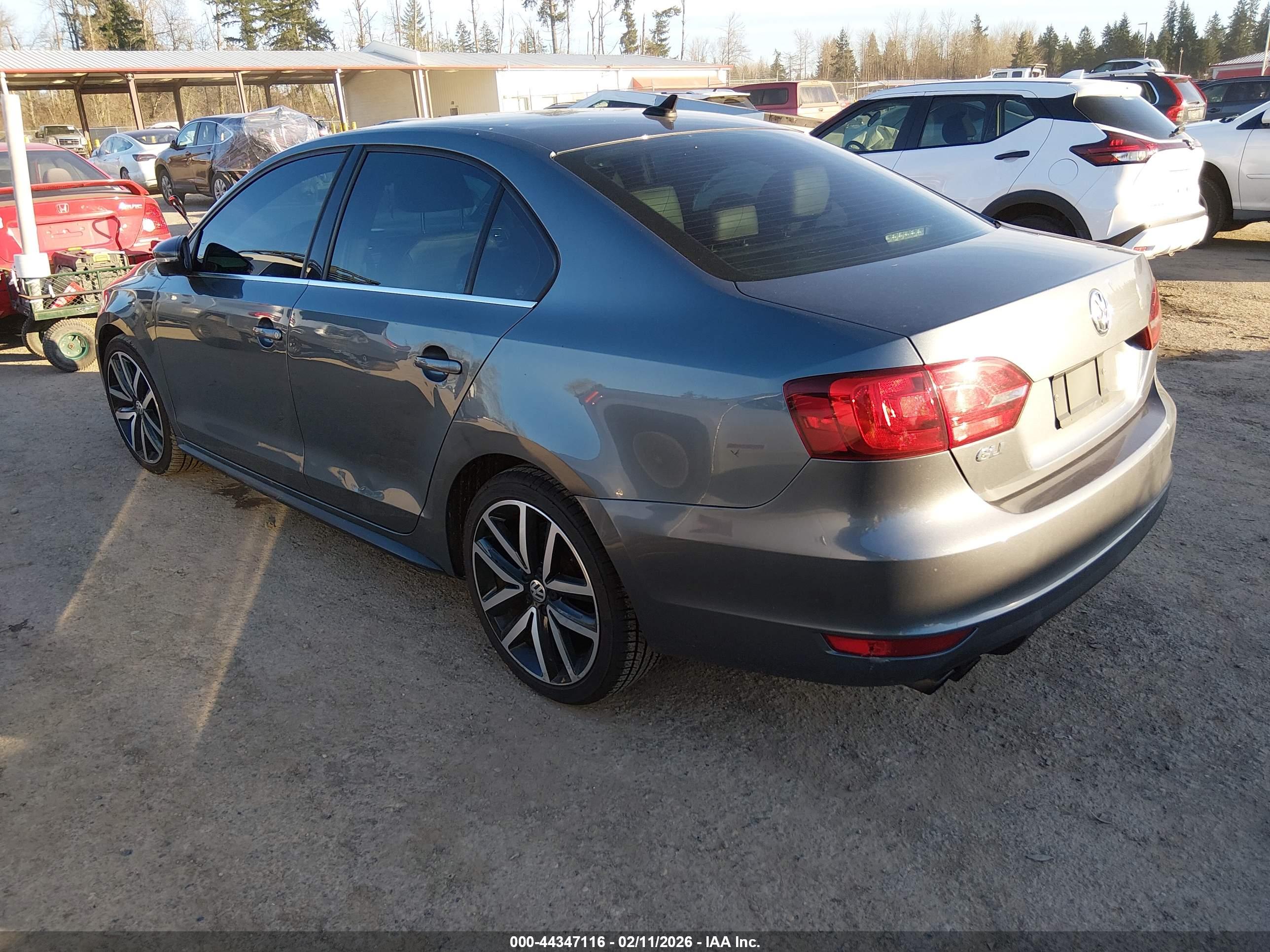 VOLKSWAGEN JETTA image 3