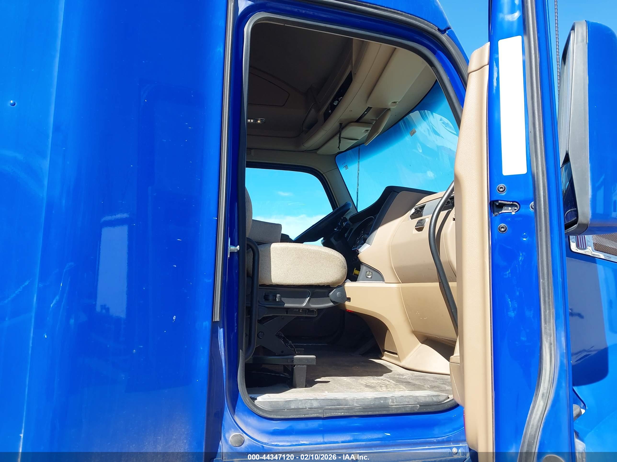 KENWORTH T680 image 8