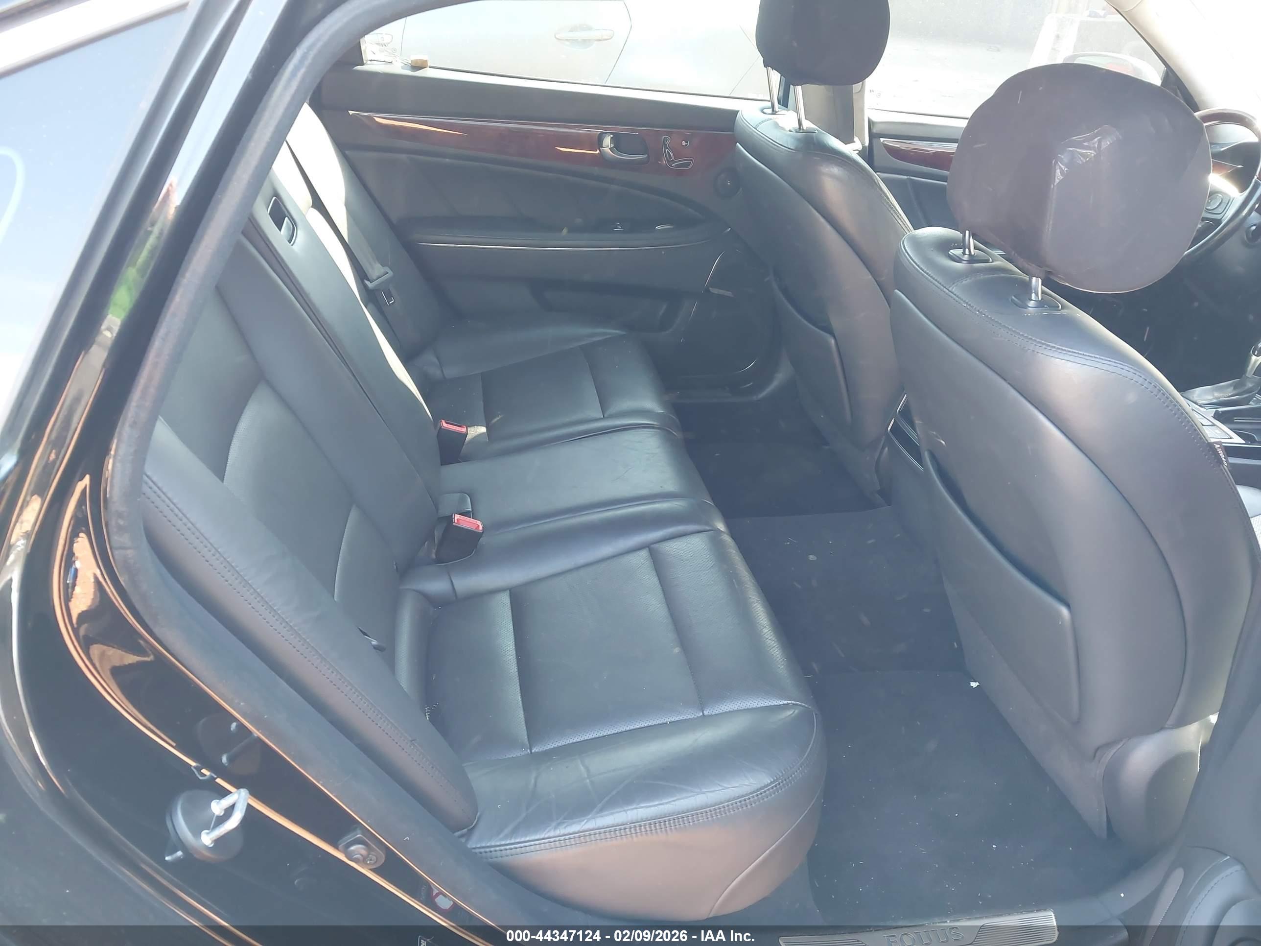 HYUNDAI EQUUS image 8