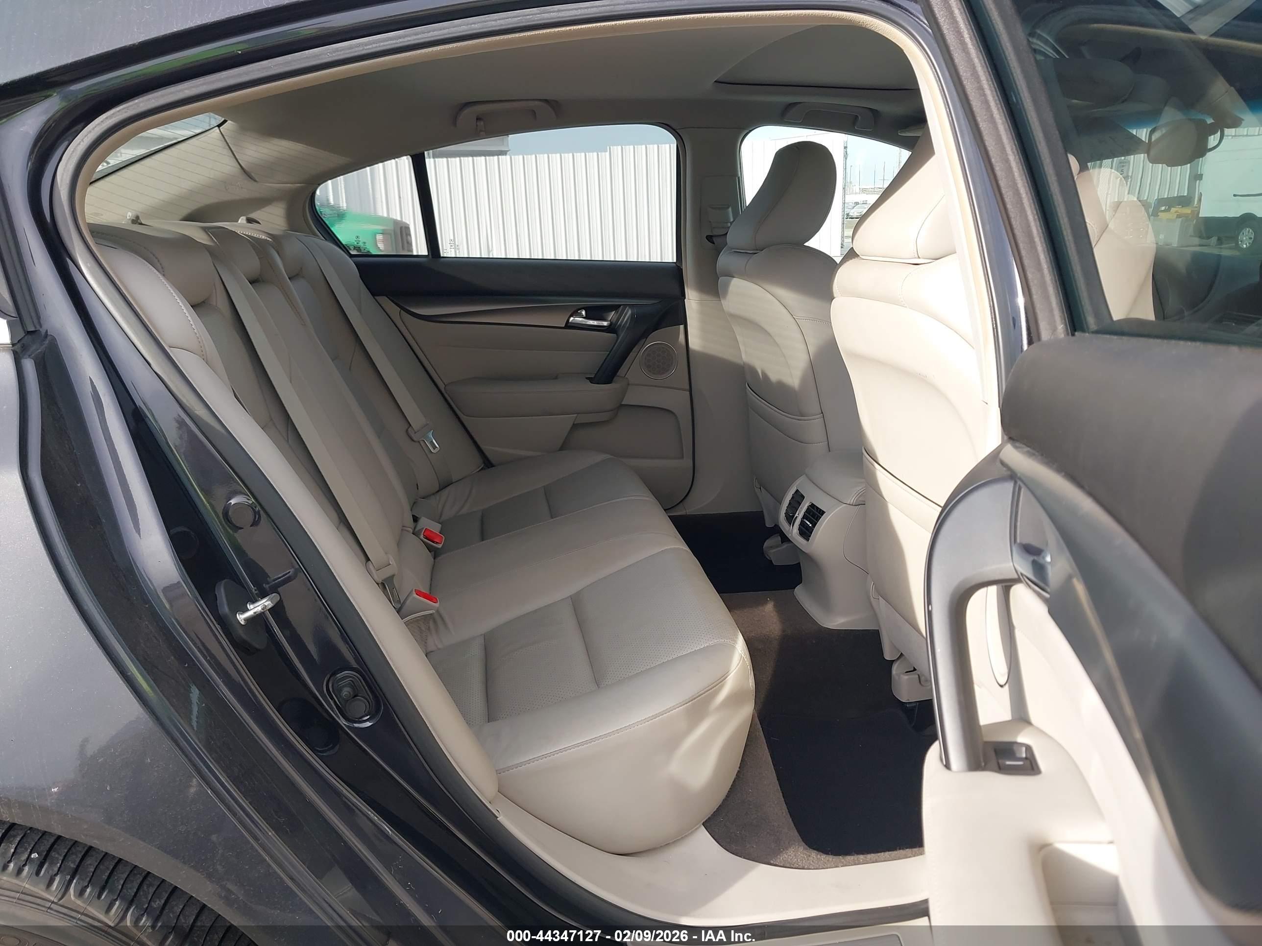 ACURA TL image 8