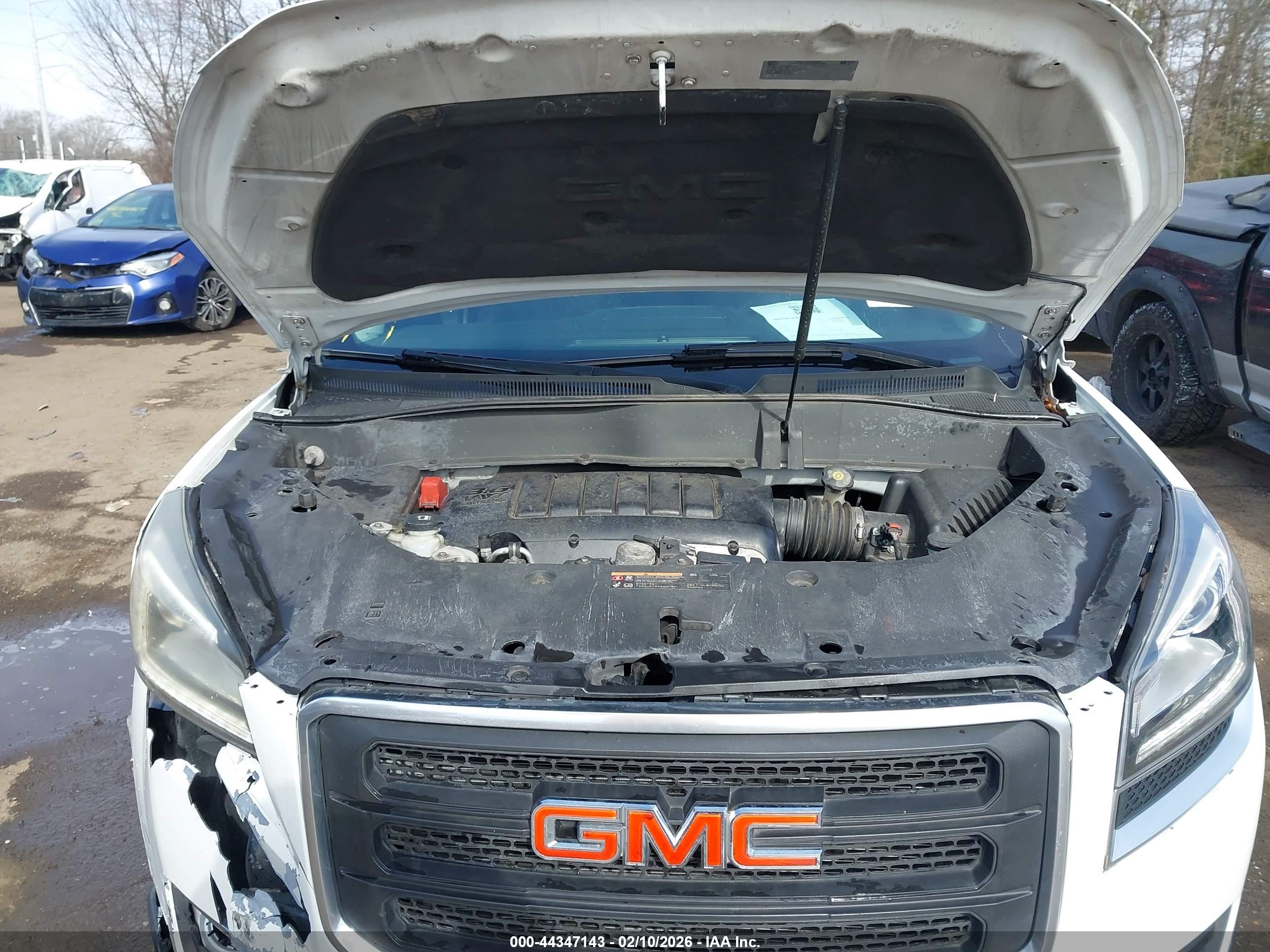 GMC ACADIA image 10