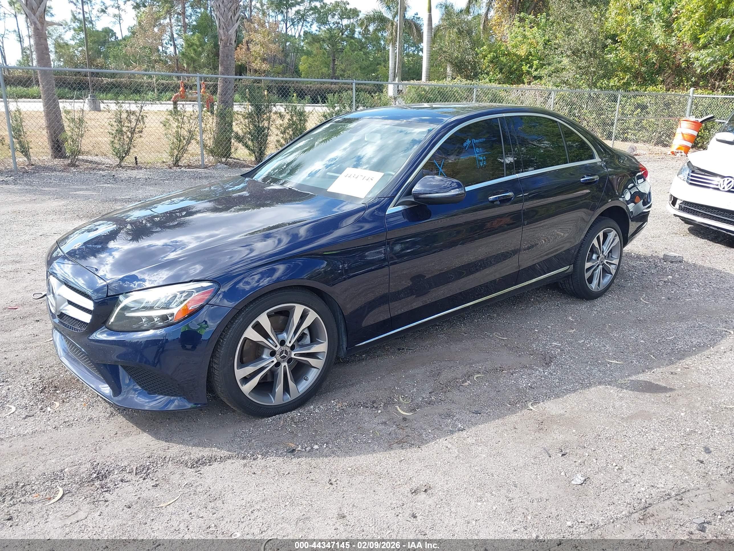 MERCEDES-BENZ C image 2