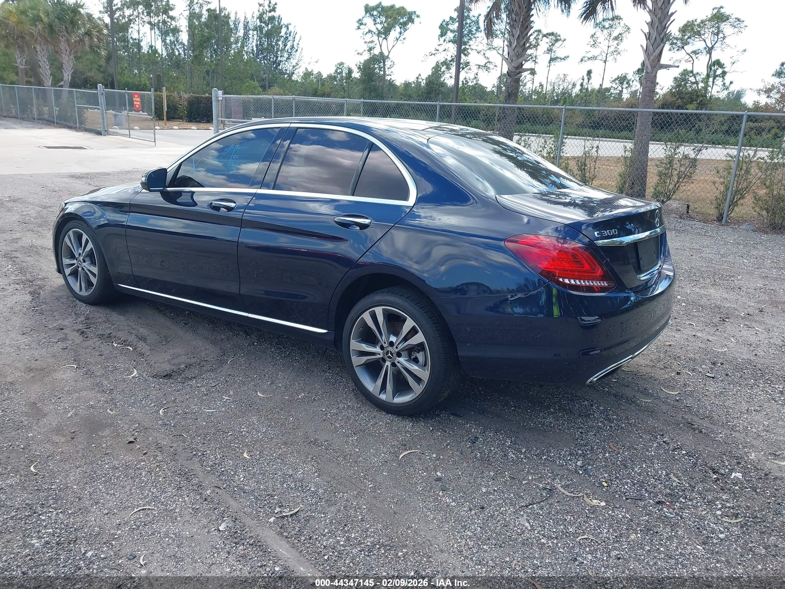 MERCEDES-BENZ C image 3