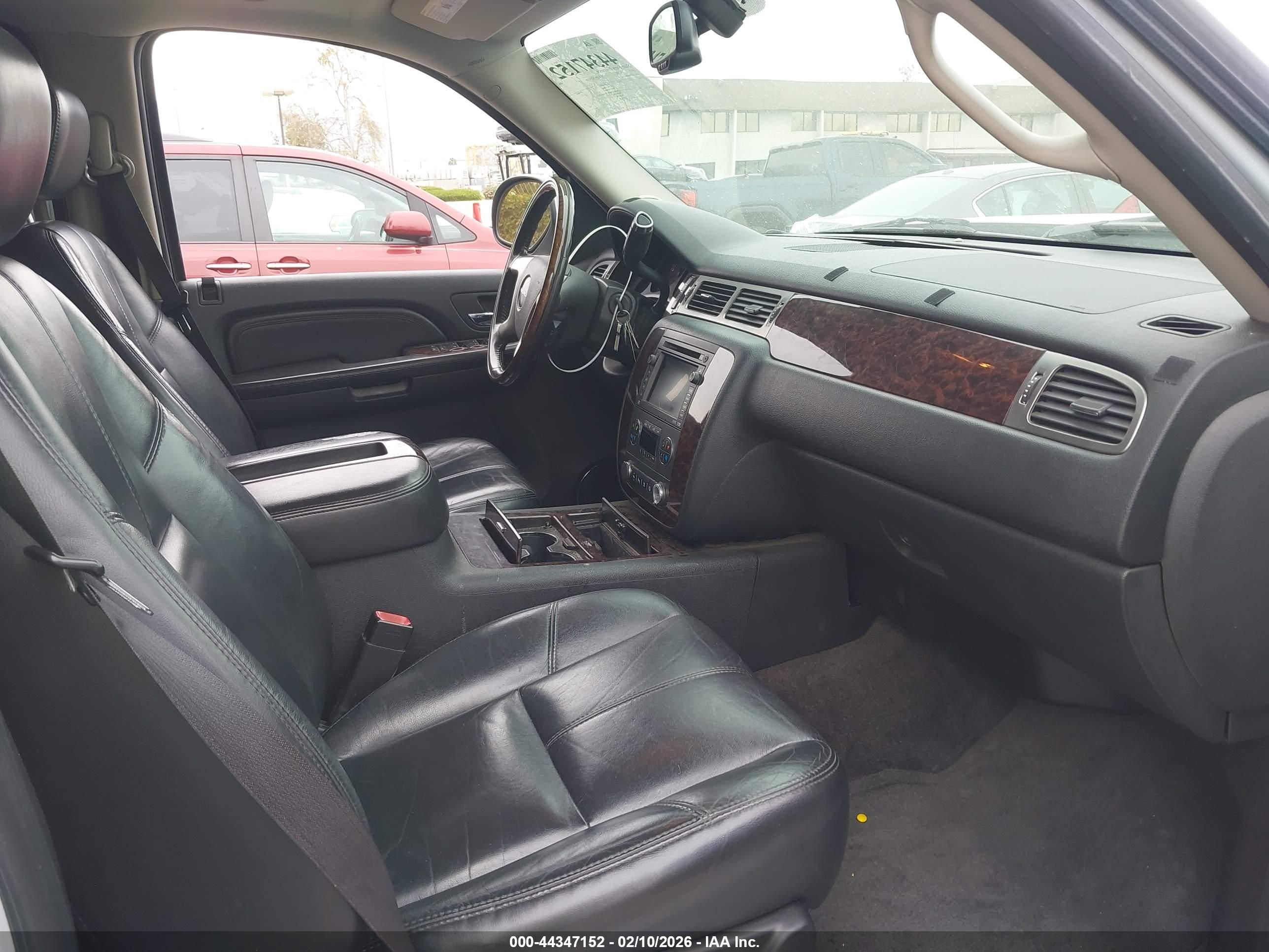 GMC YUKON image 5